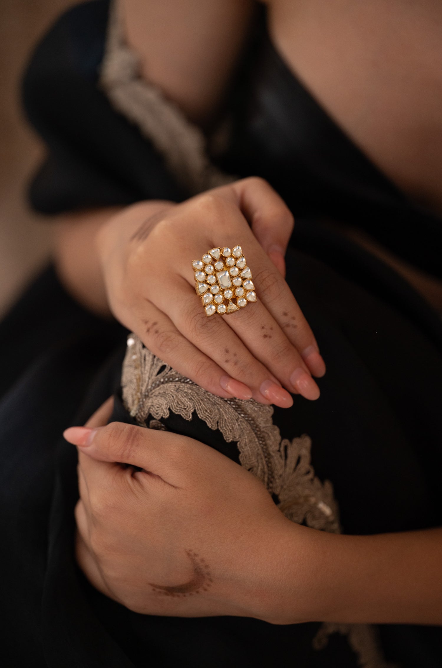 Ekashi Kundan Ring