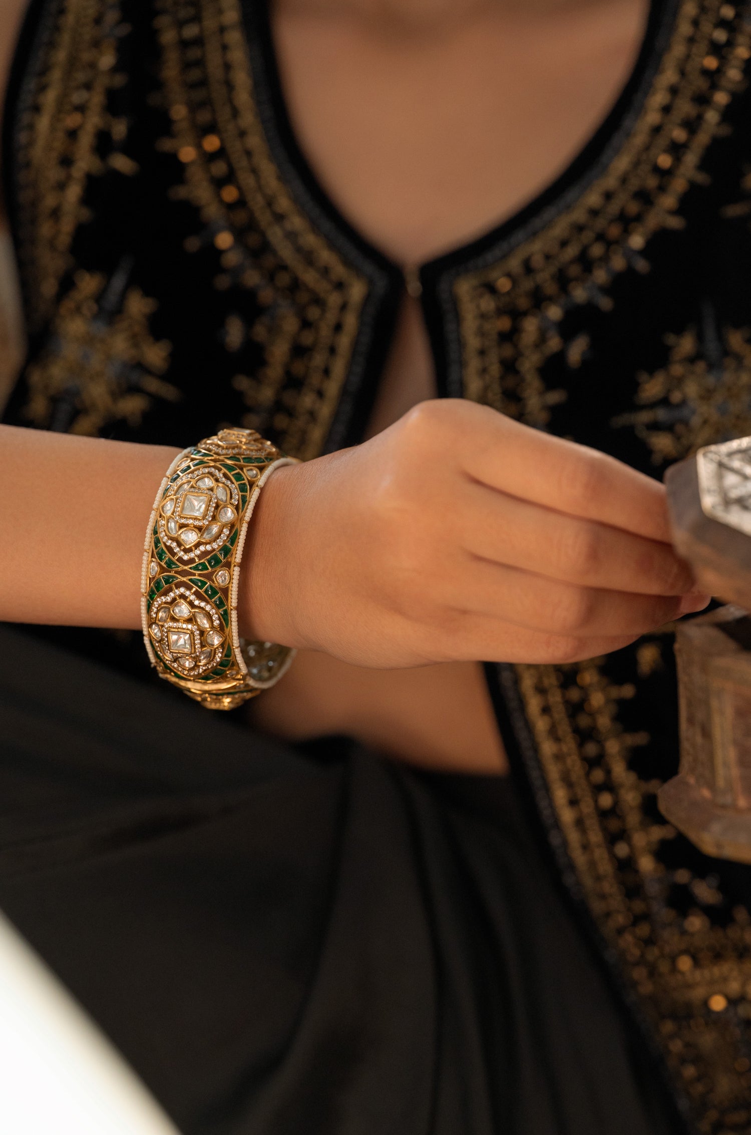 Mizhua Green Polki Bangle