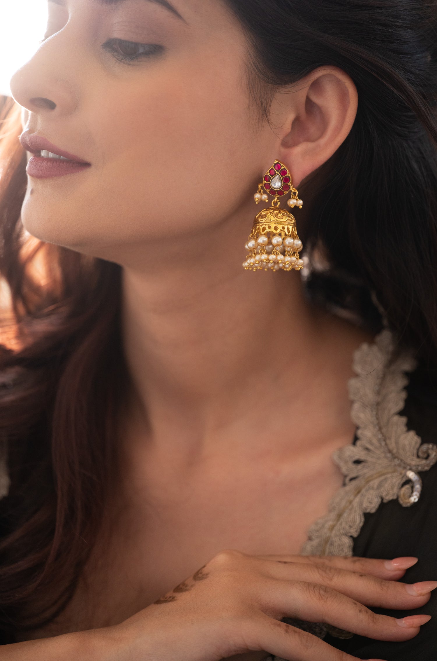 Luna Kundan Jhumka Earrings