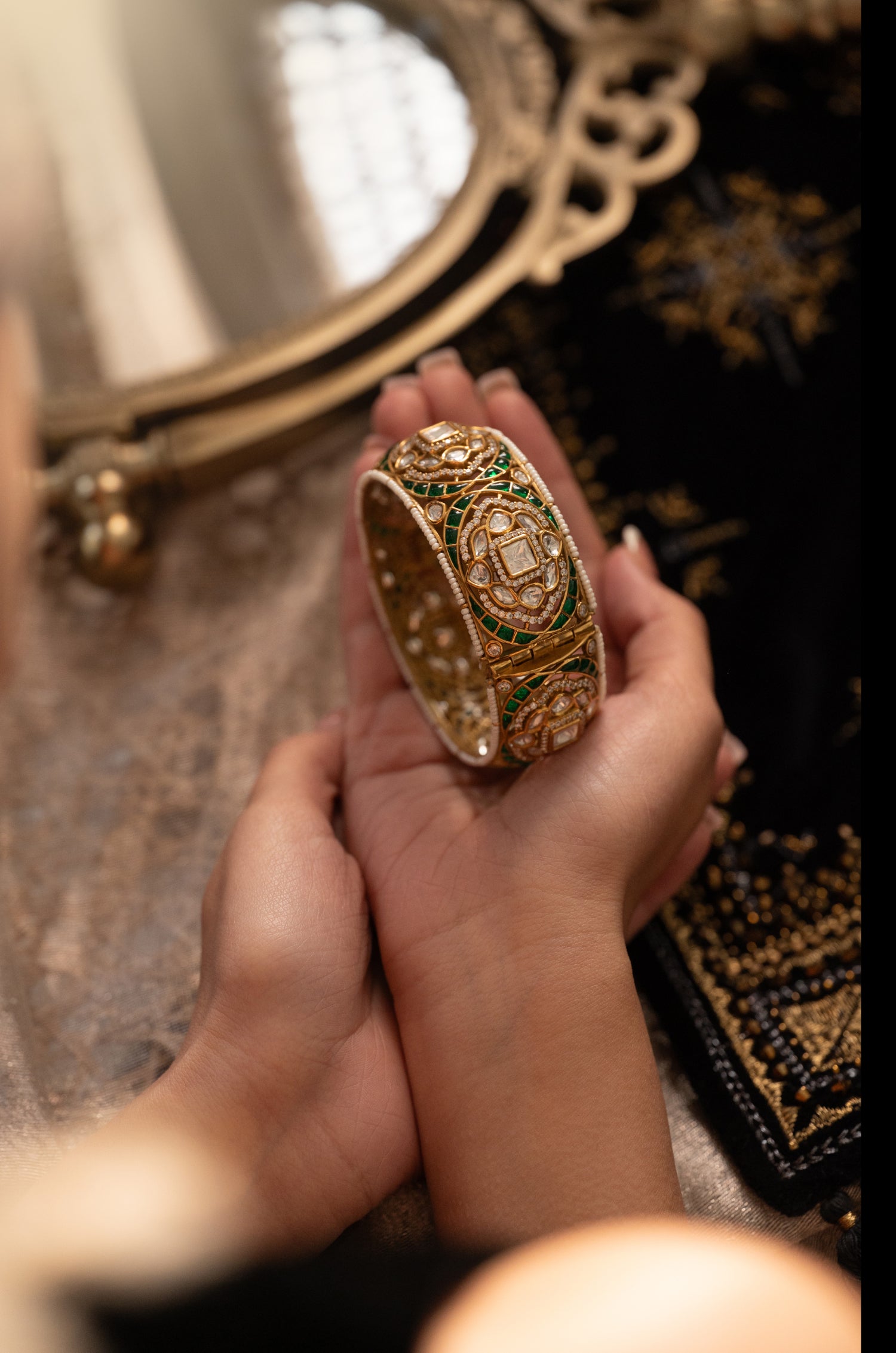 Mizhua Green Polki Bangle