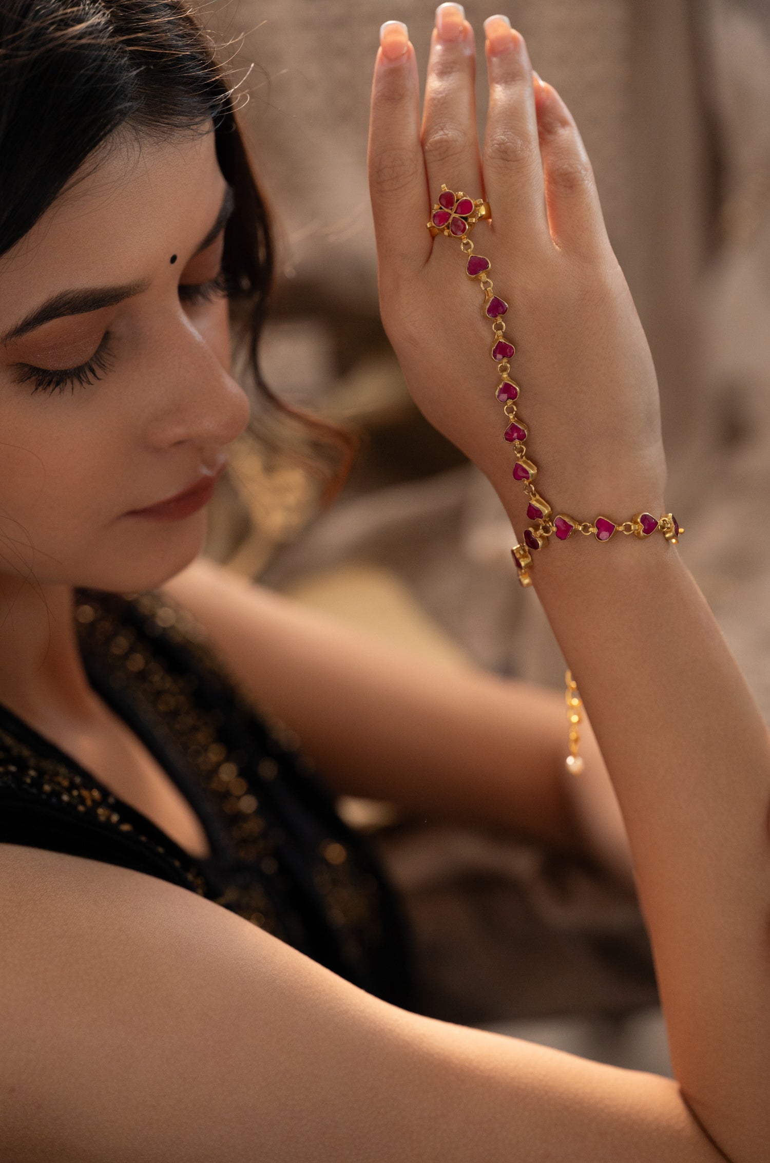 Akira Red Kundan Hathphool Bracelet