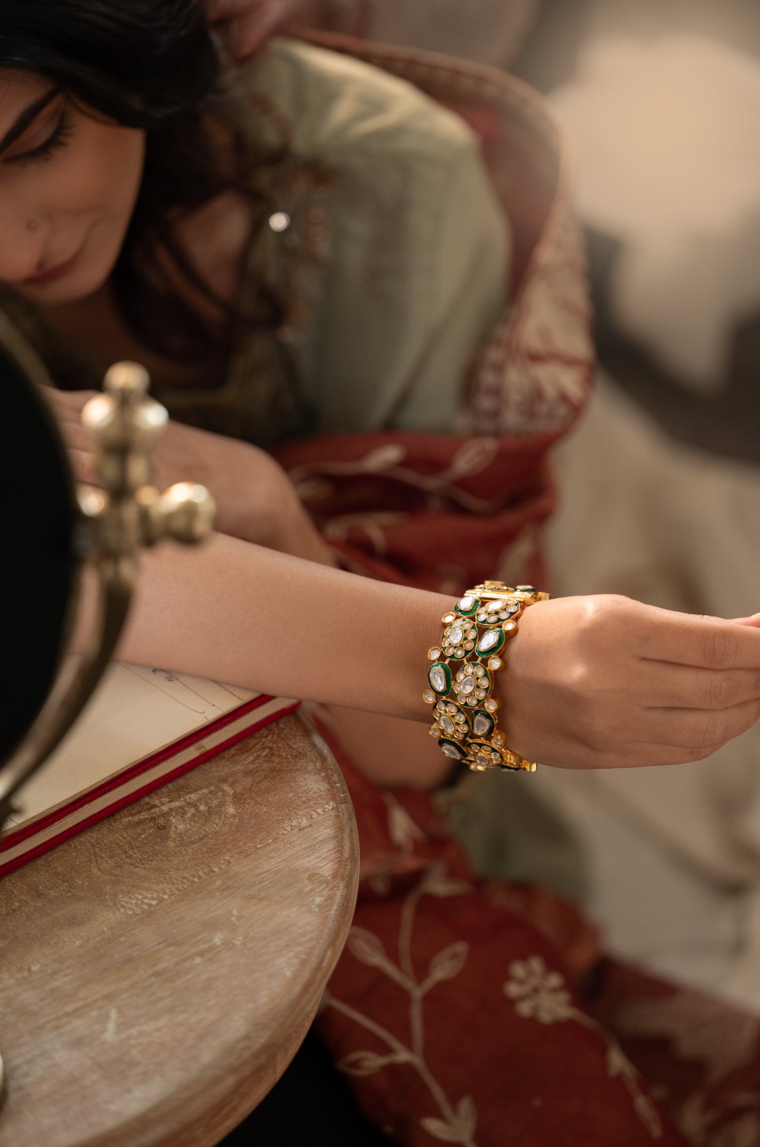 Abida Green Uncut Polki Bangle