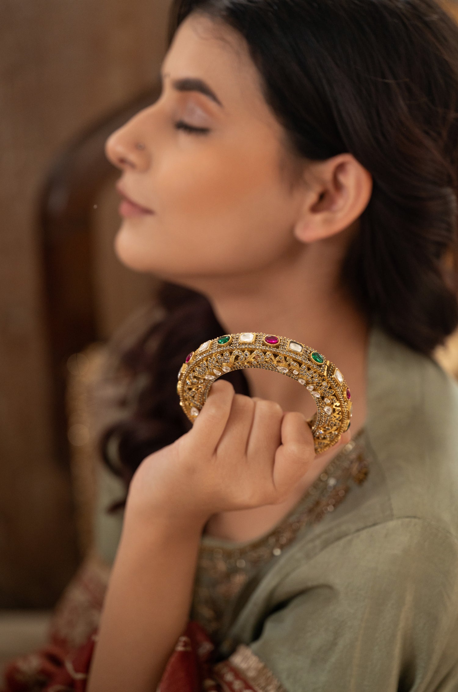 Abha Victorian Polki Bangle