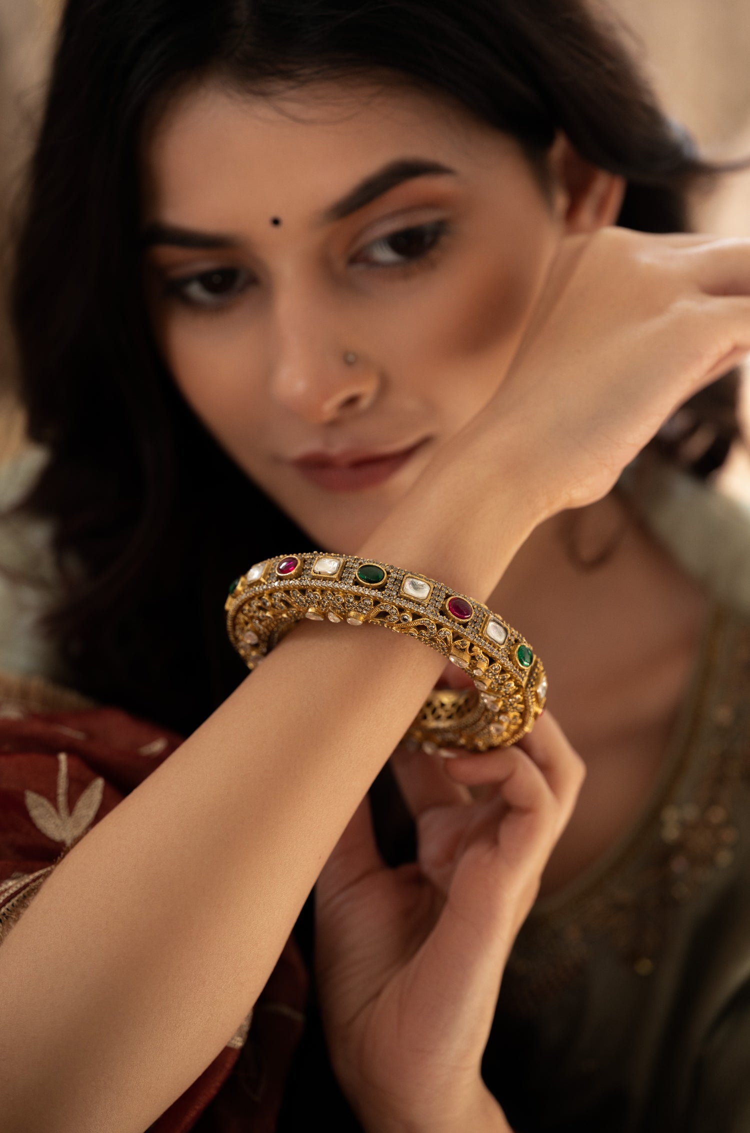 Abha Victorian Polki Bangle