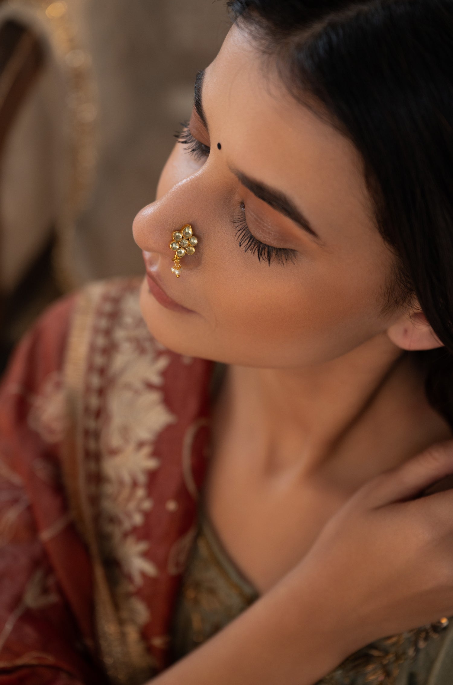 Prachika Kundan Nosepin