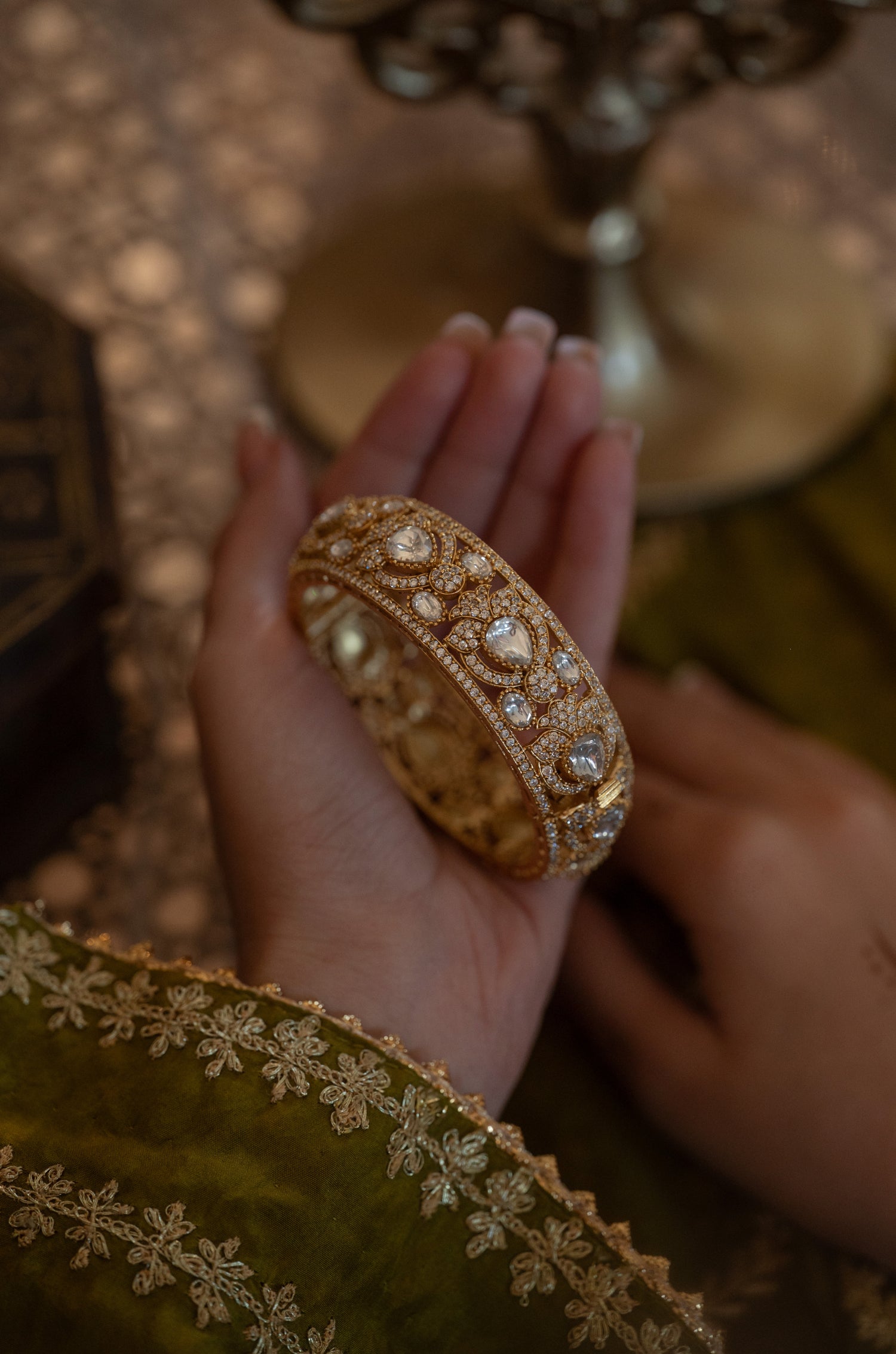Ravisha Victorian Polki Bangle