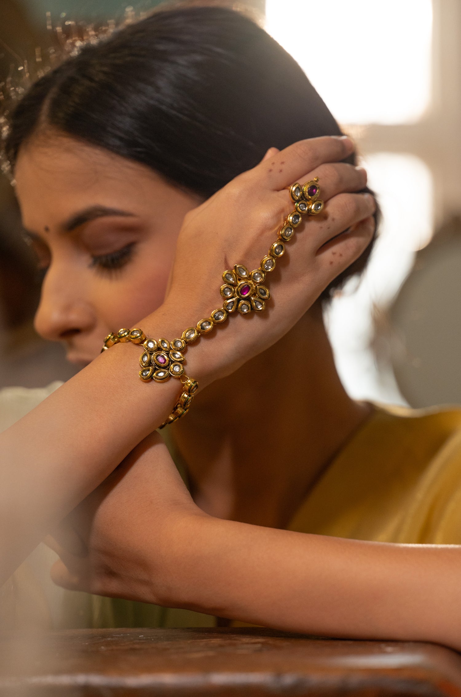 Vedu Kundan Hathphool Bracelet