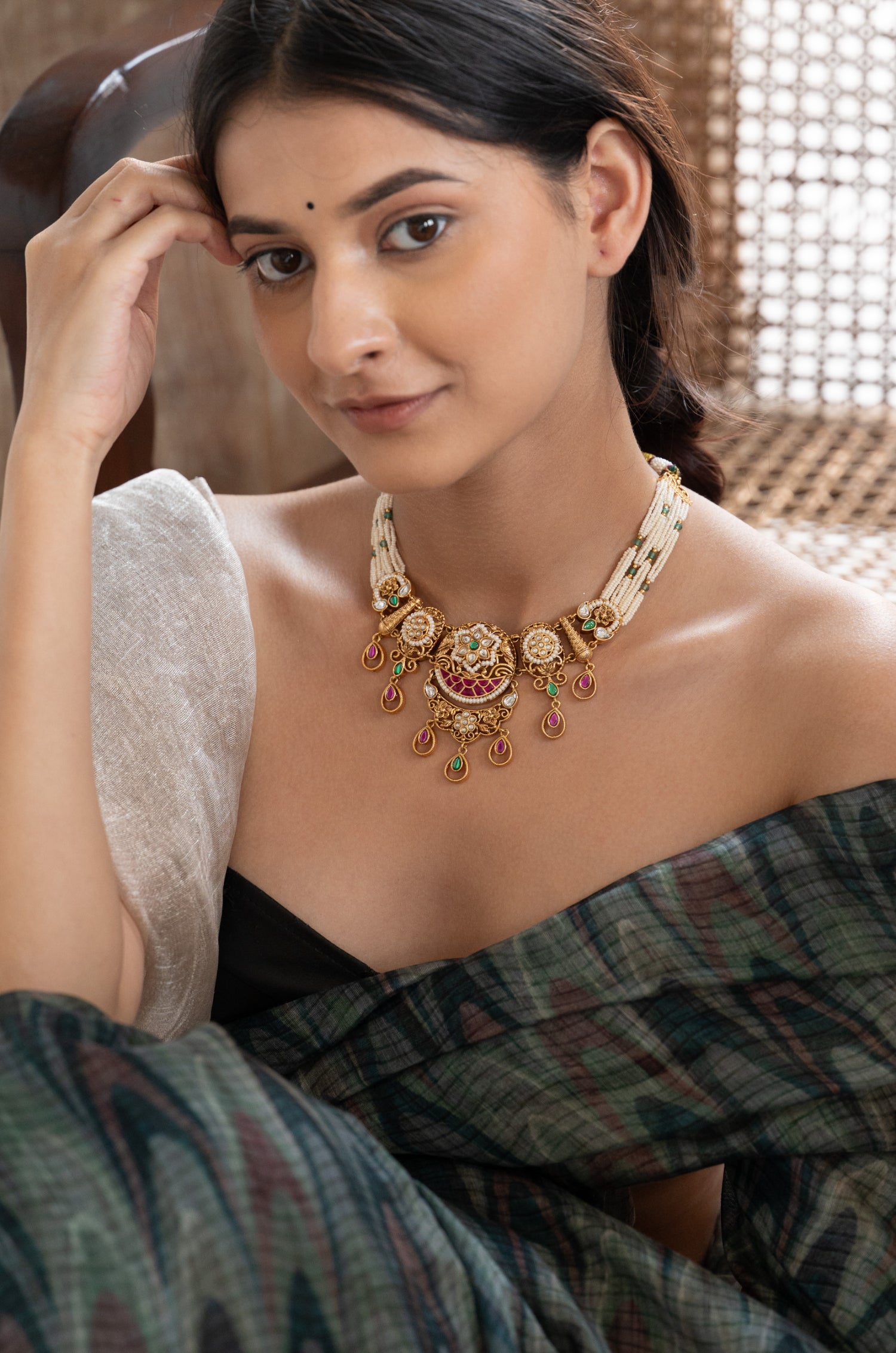 Fahina Kundan Necklace Set