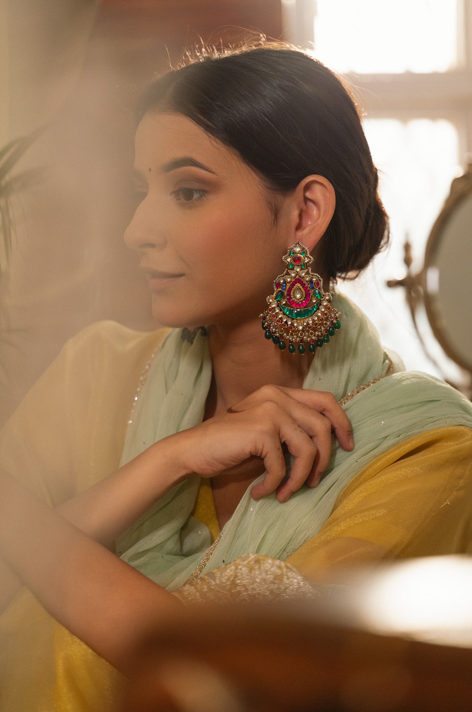 Dhriti Kundan Necklace Set