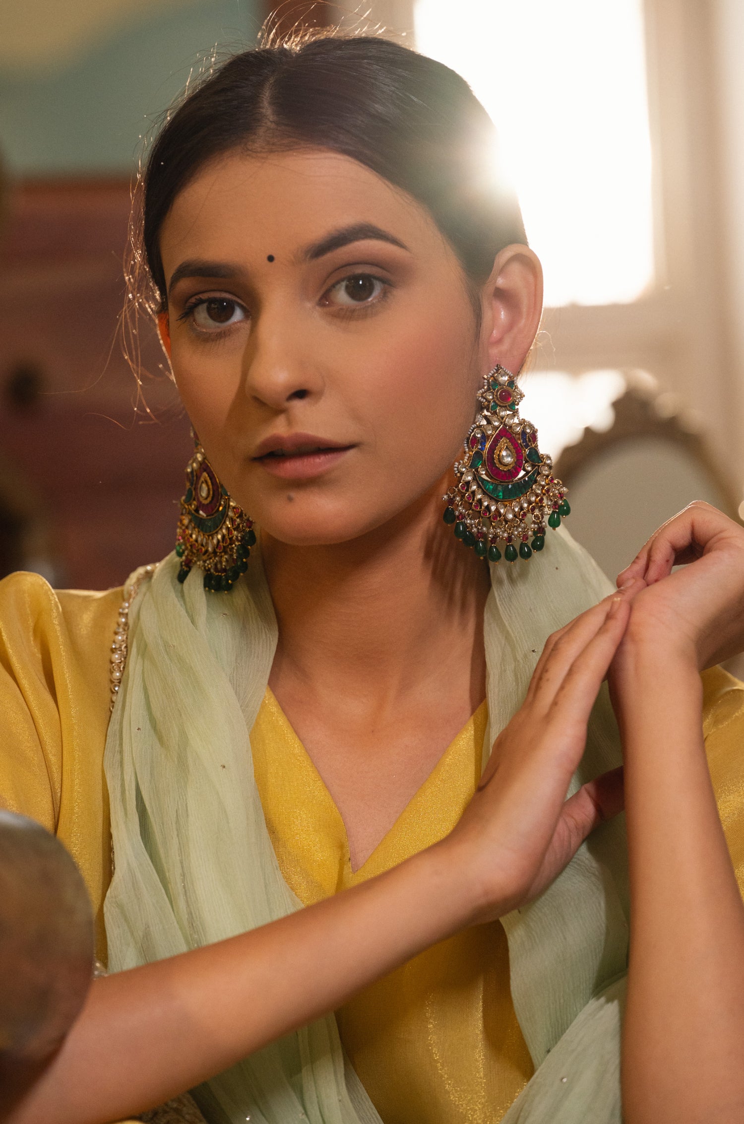 Dhriti Kundan Necklace Set