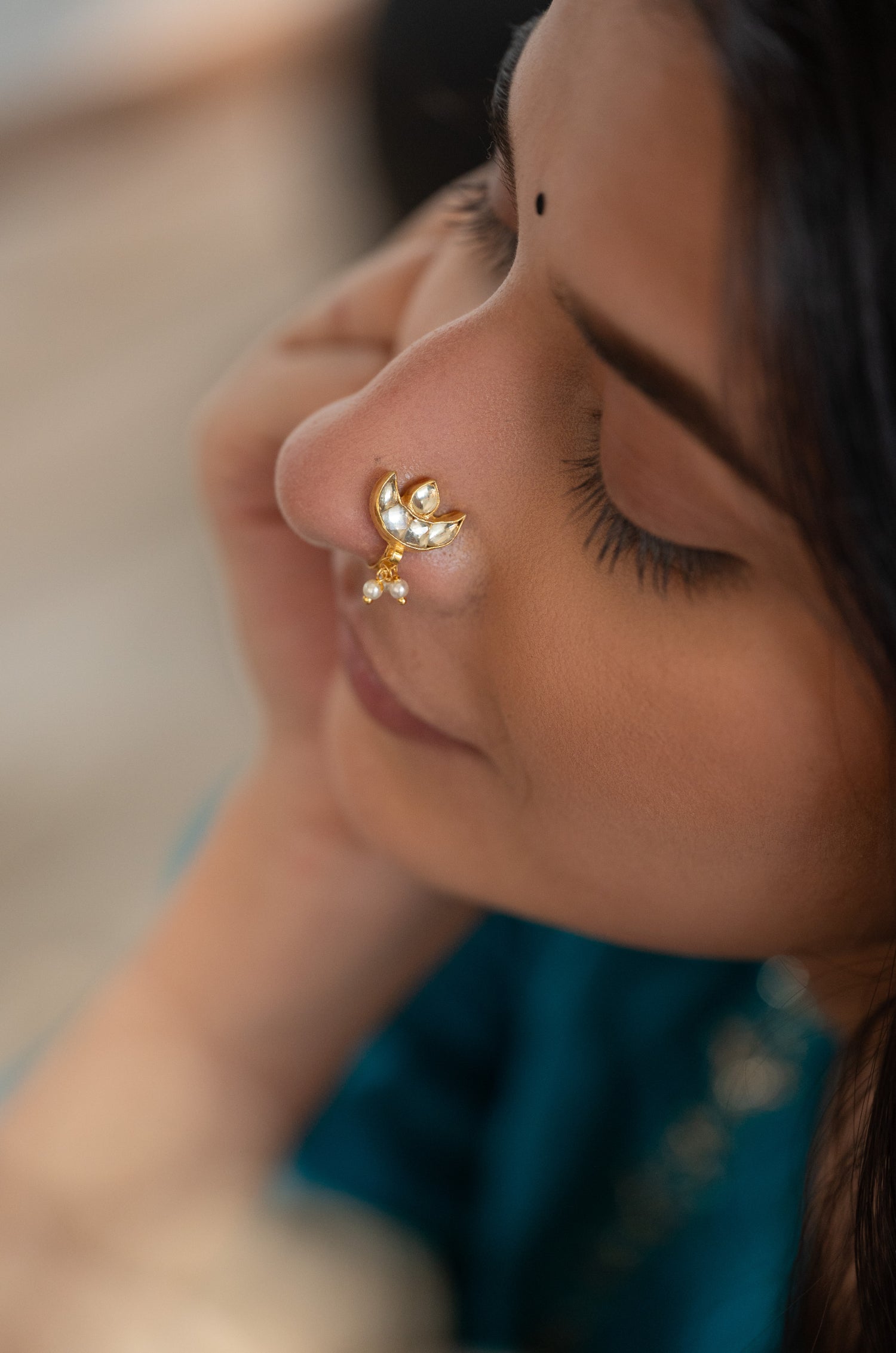 Priya Kundan Nosepin