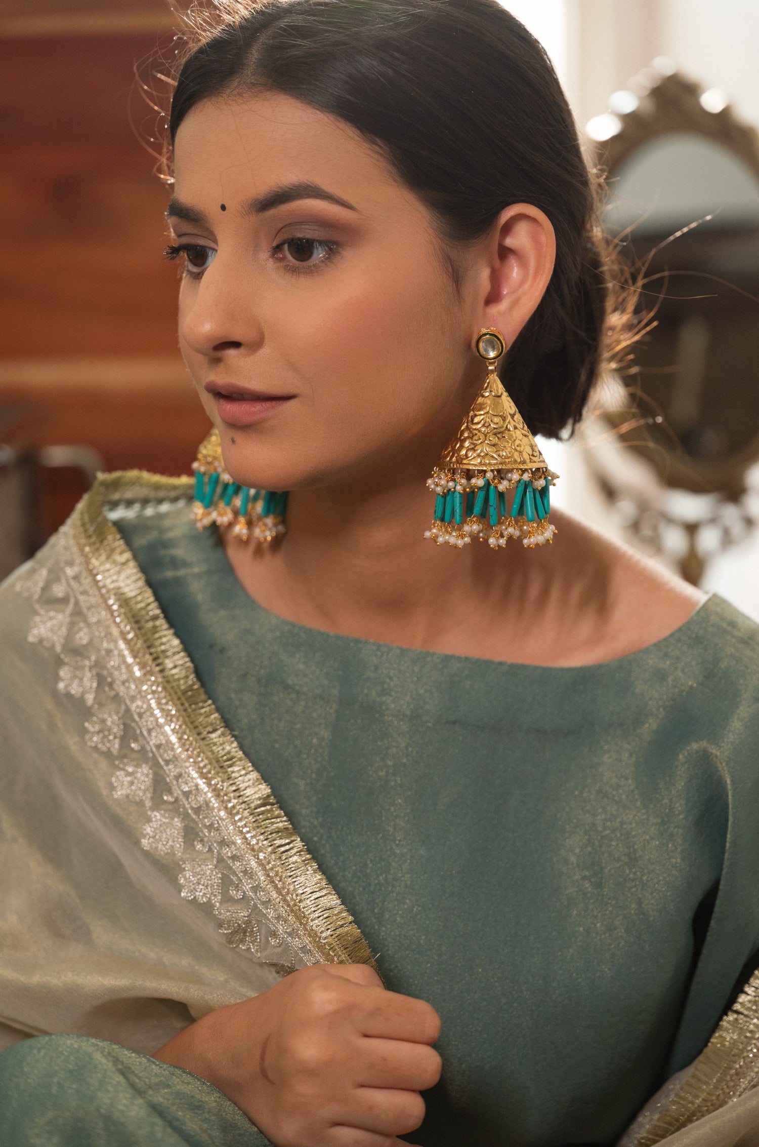 Seesha Dogri Chitrayi Jhumka Earrings