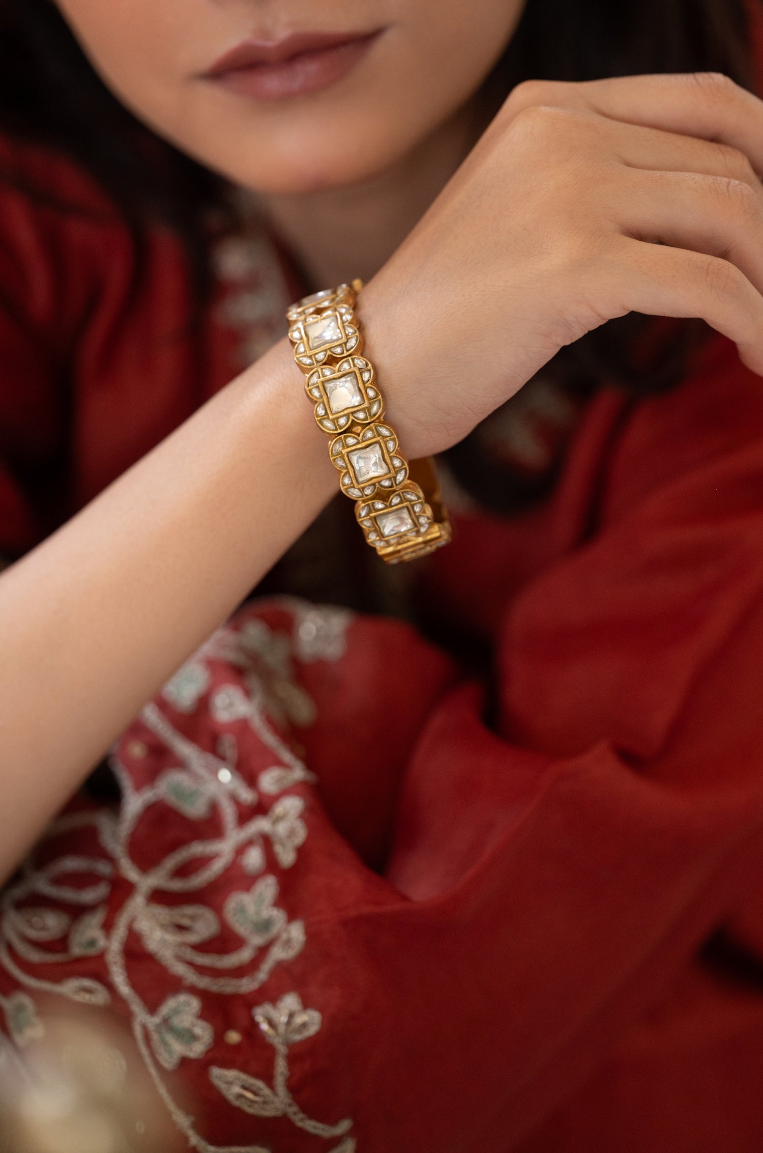 Kiara Kundan Bangle