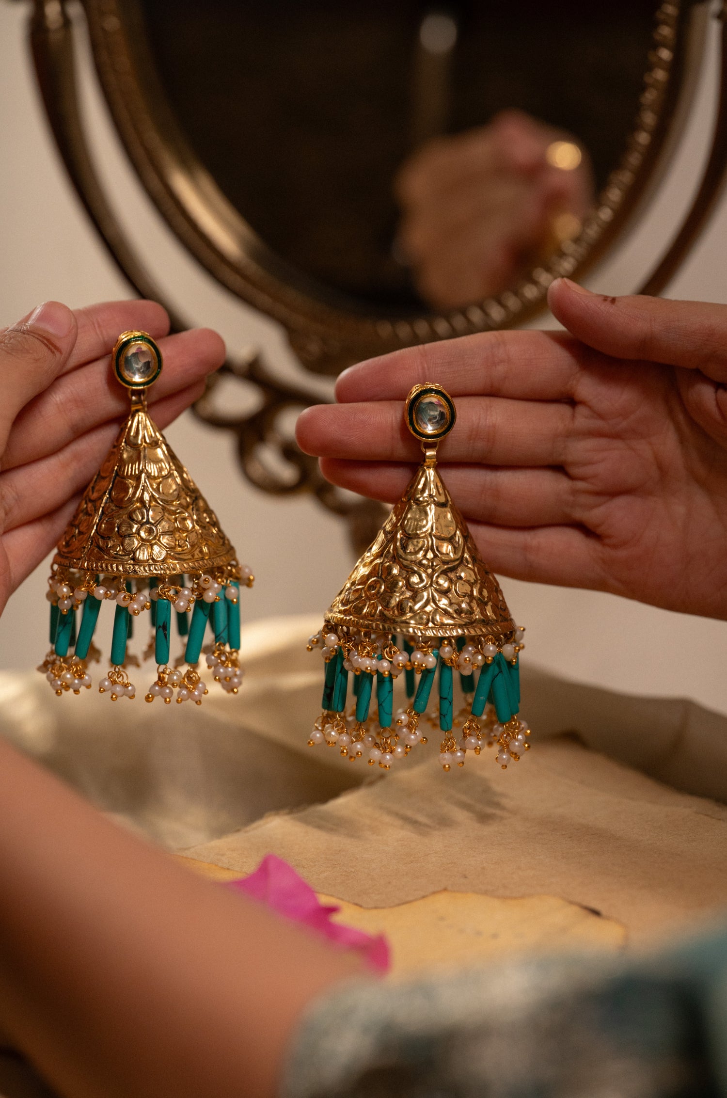Seesha Dogri Chitrayi Jhumka Earrings