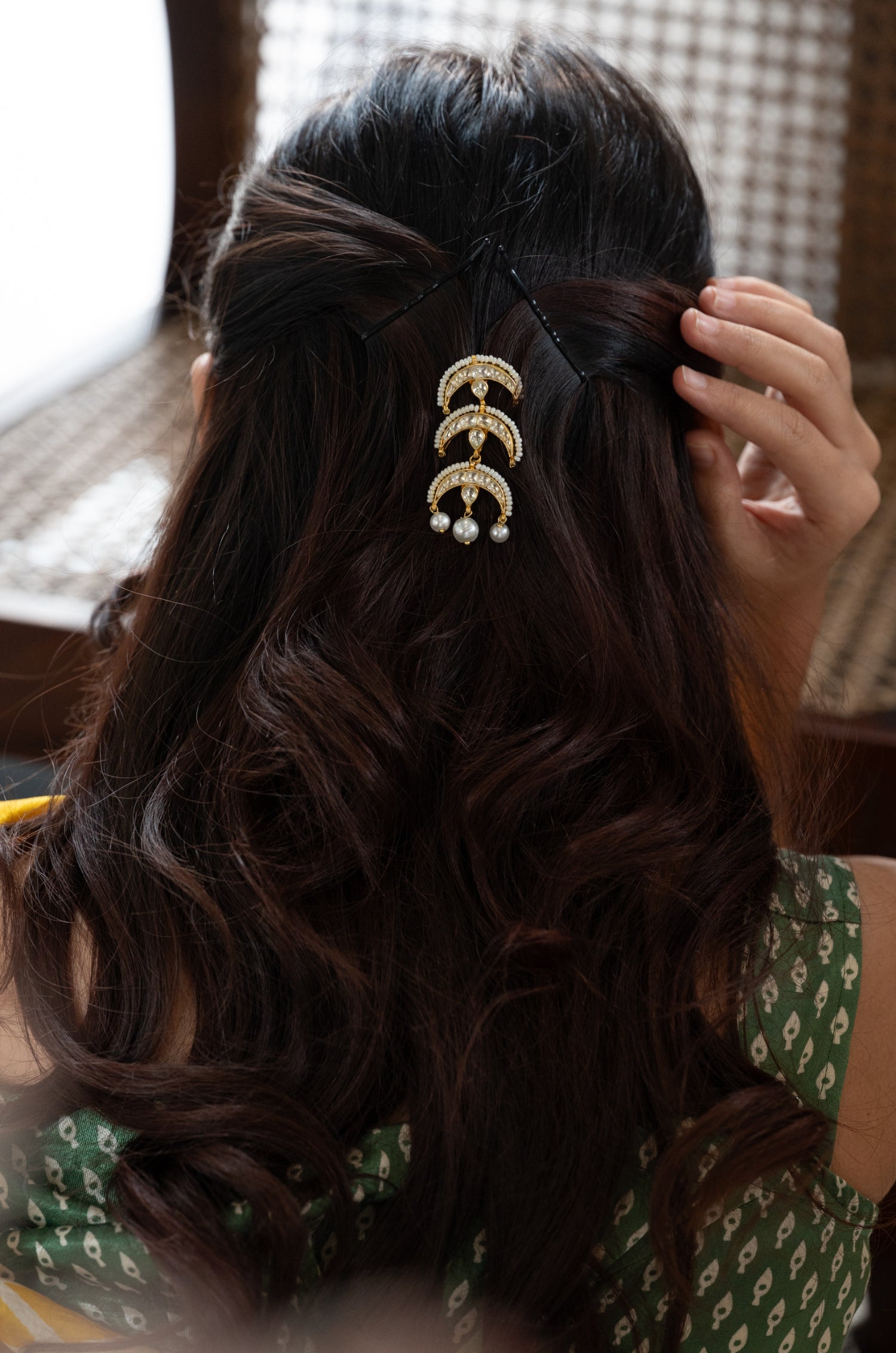 Prachi Kundan Braid Pin