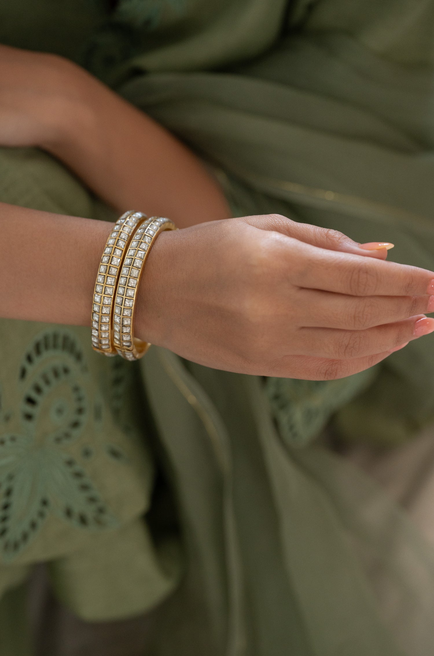 Vedi Kundan Bangles - Set Of 2