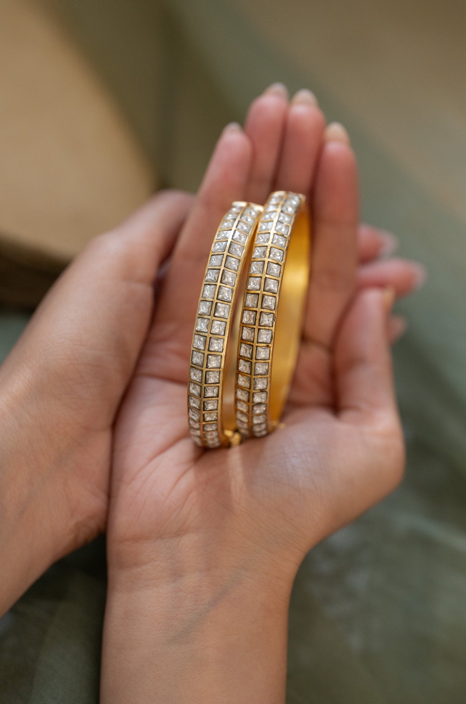 Vedi Kundan Bangles - Set Of 2