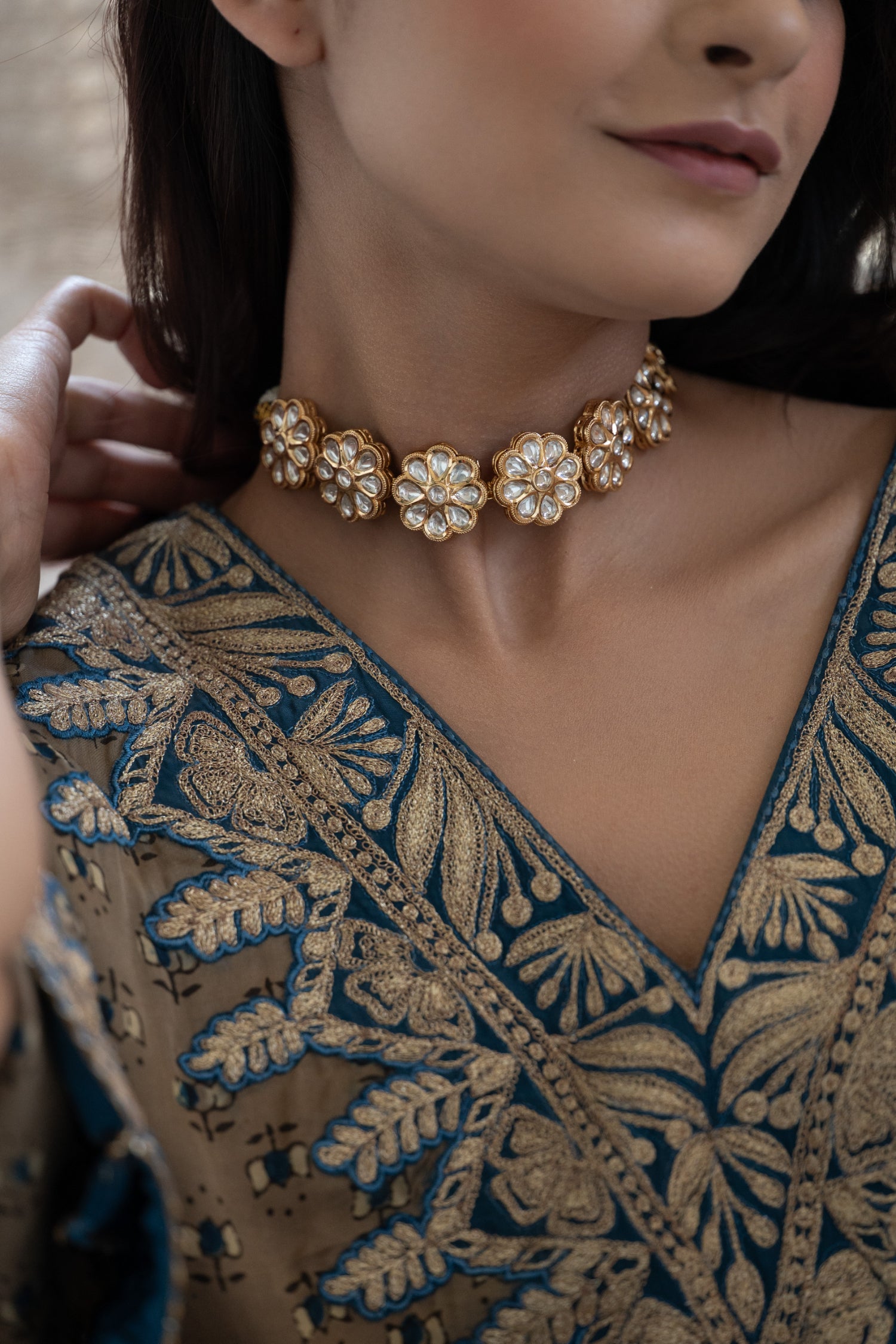 Anizma Kundan Choker Necklace