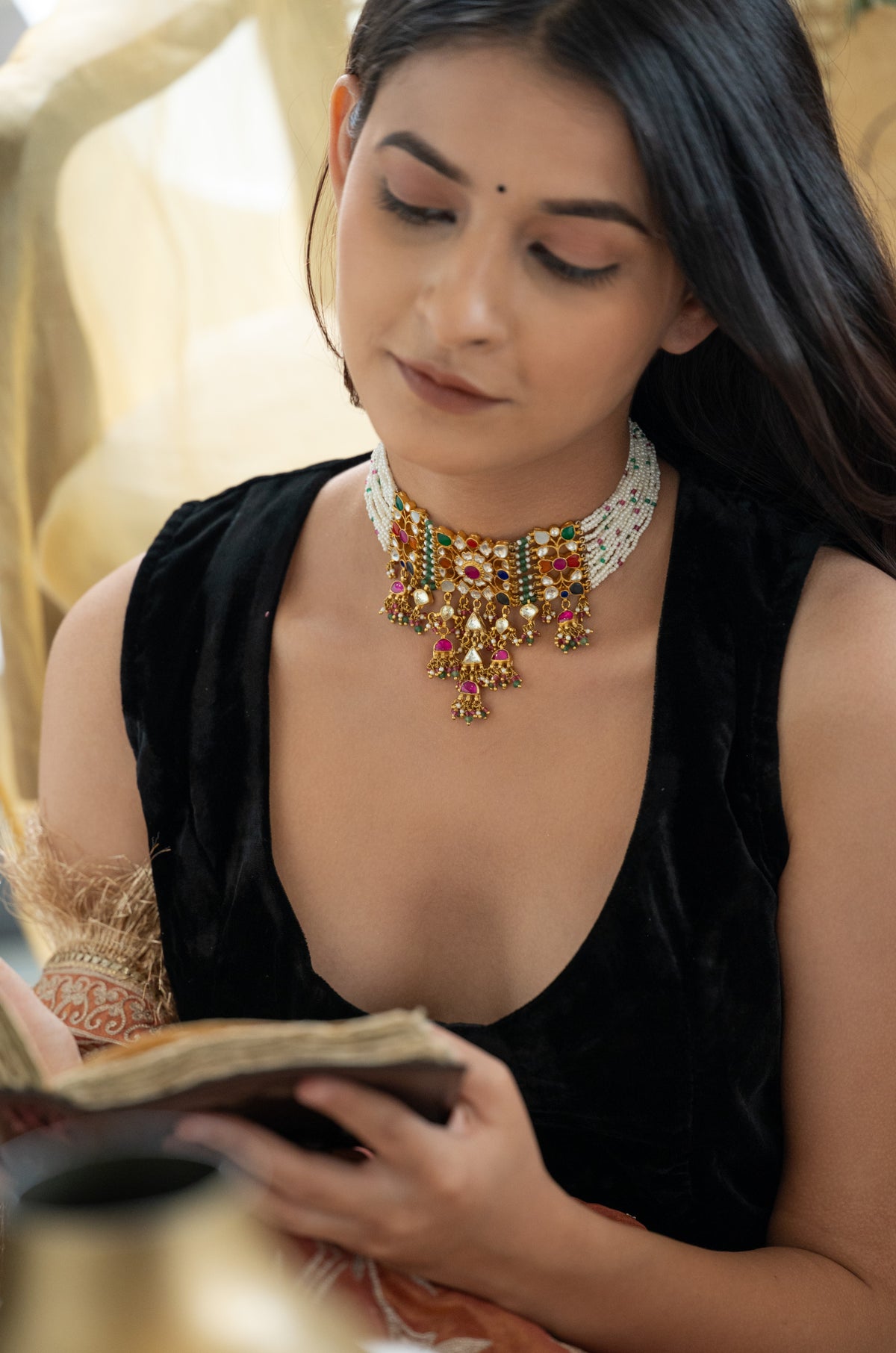Afsana Statement Pearl Necklace Set