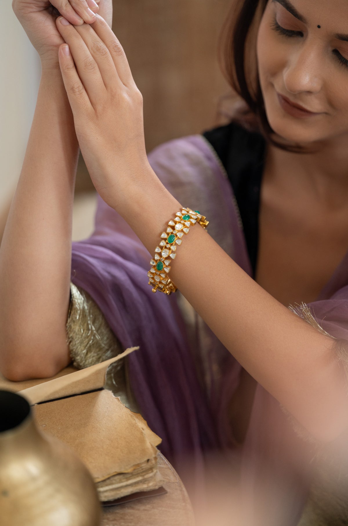 Mridula Polki Silver Bangle