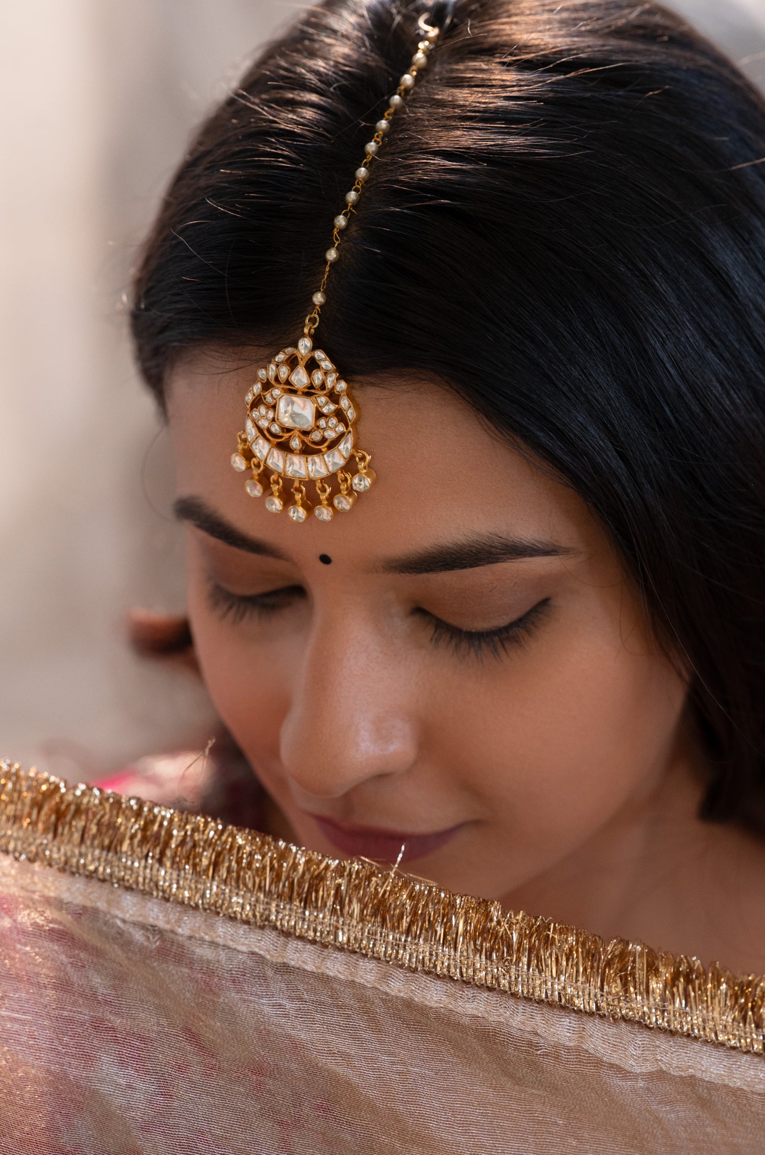 Anaisa Kundan Maang Tikka