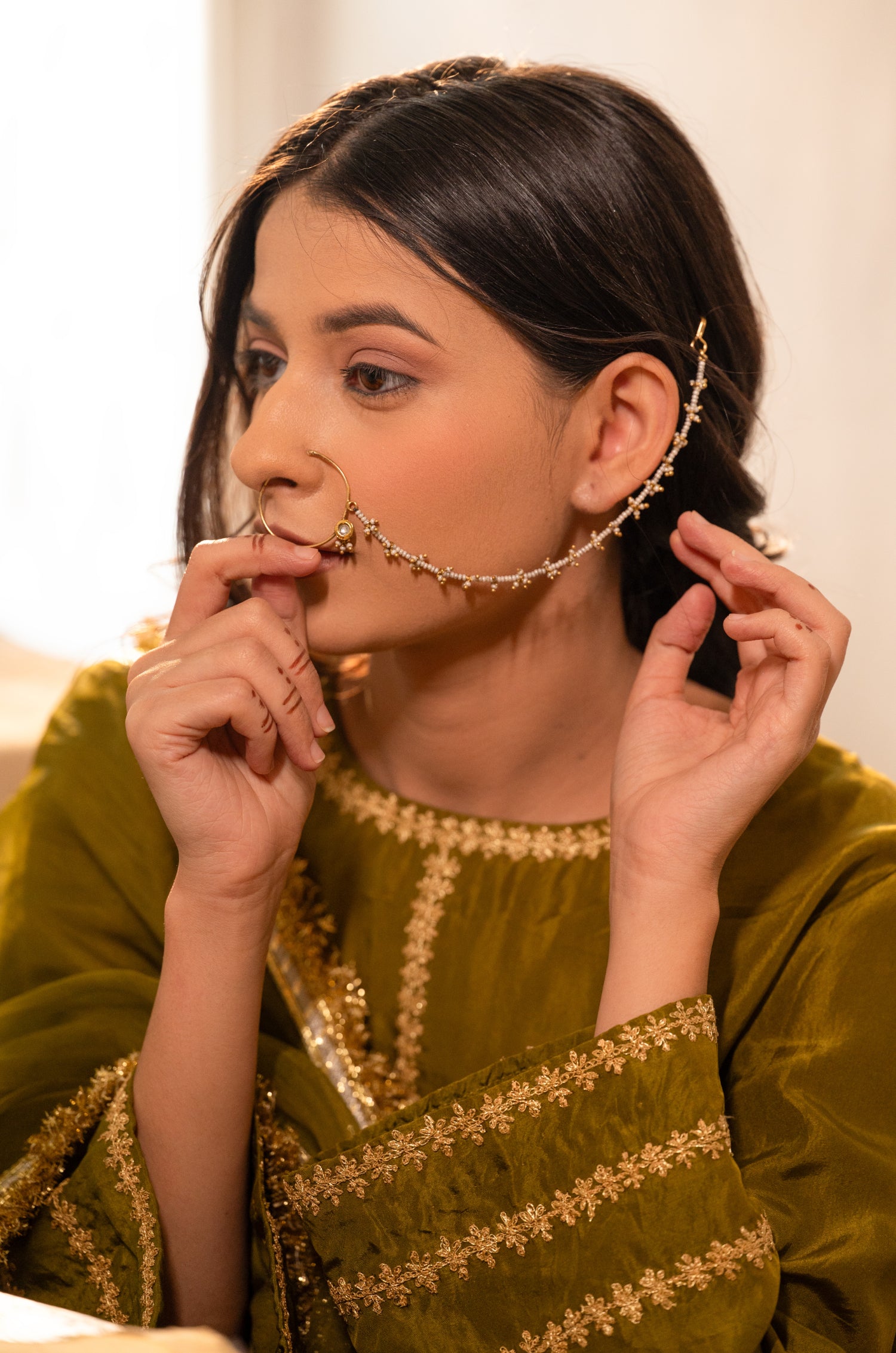 Kiyana Kundan Nosepin
