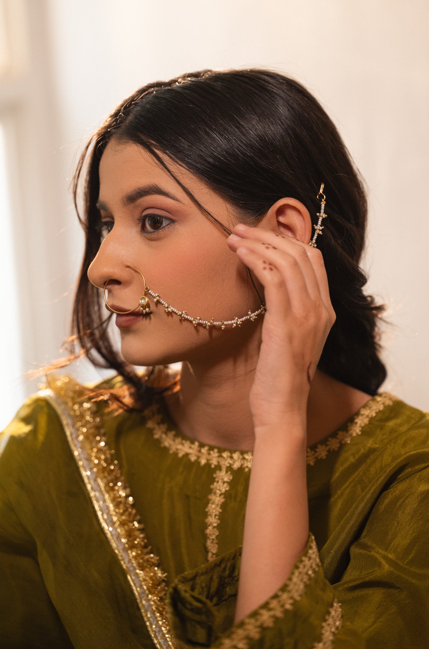 Kiyana Kundan Nosepin