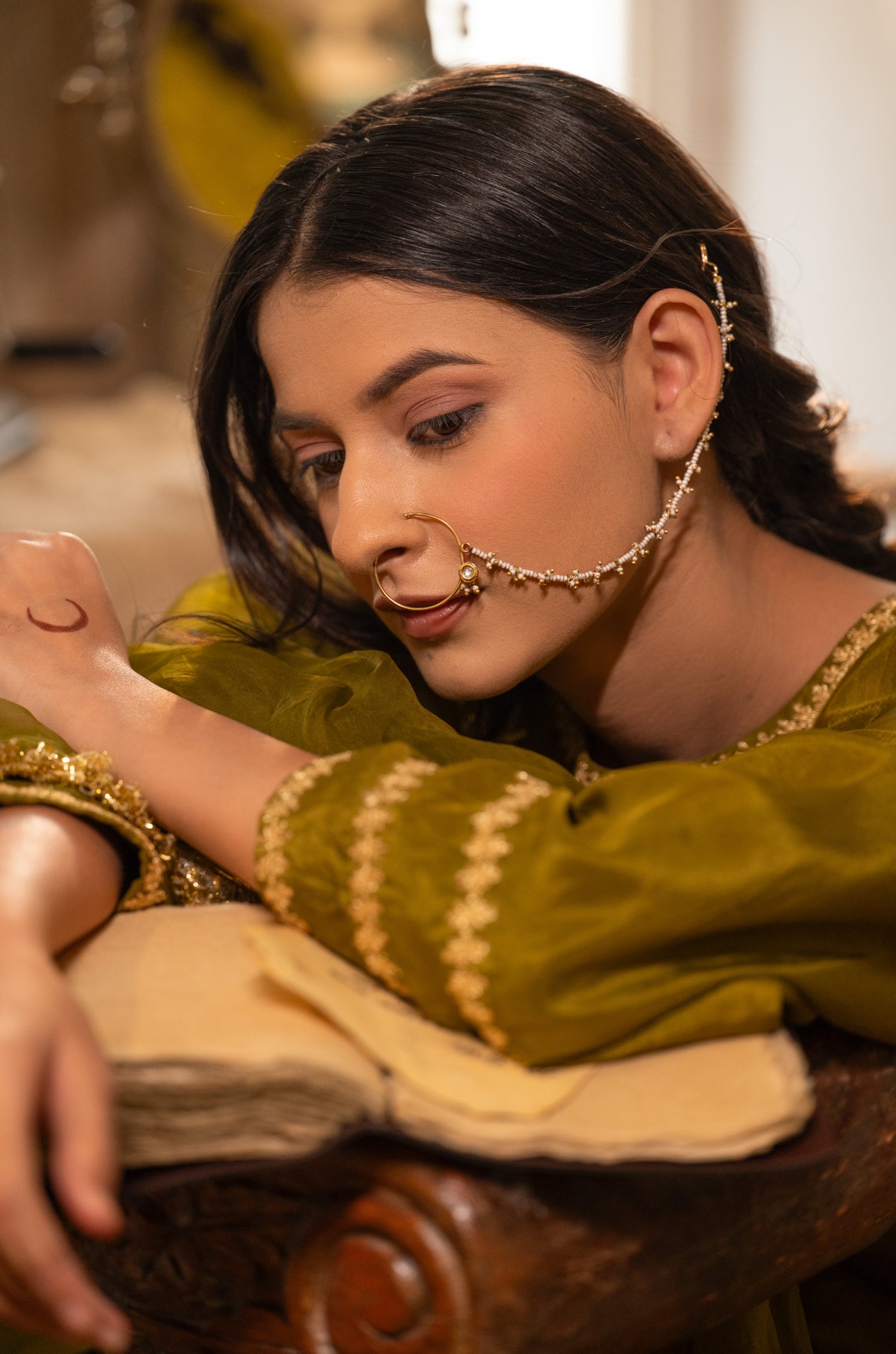 Kiyana Kundan Nosepin