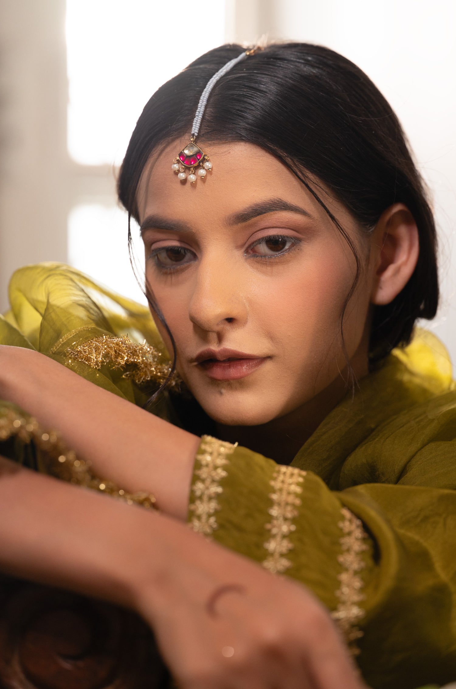 Bhumi Pink Kundan Maangtikka
