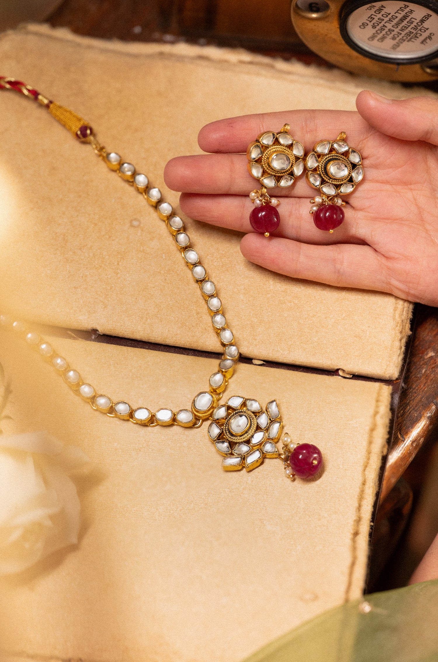 Shivaya Kundan Necklace Set