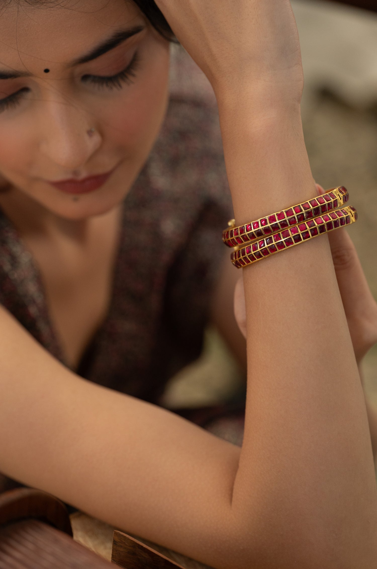 Vedi Red Kundan Bangle- Set of 2