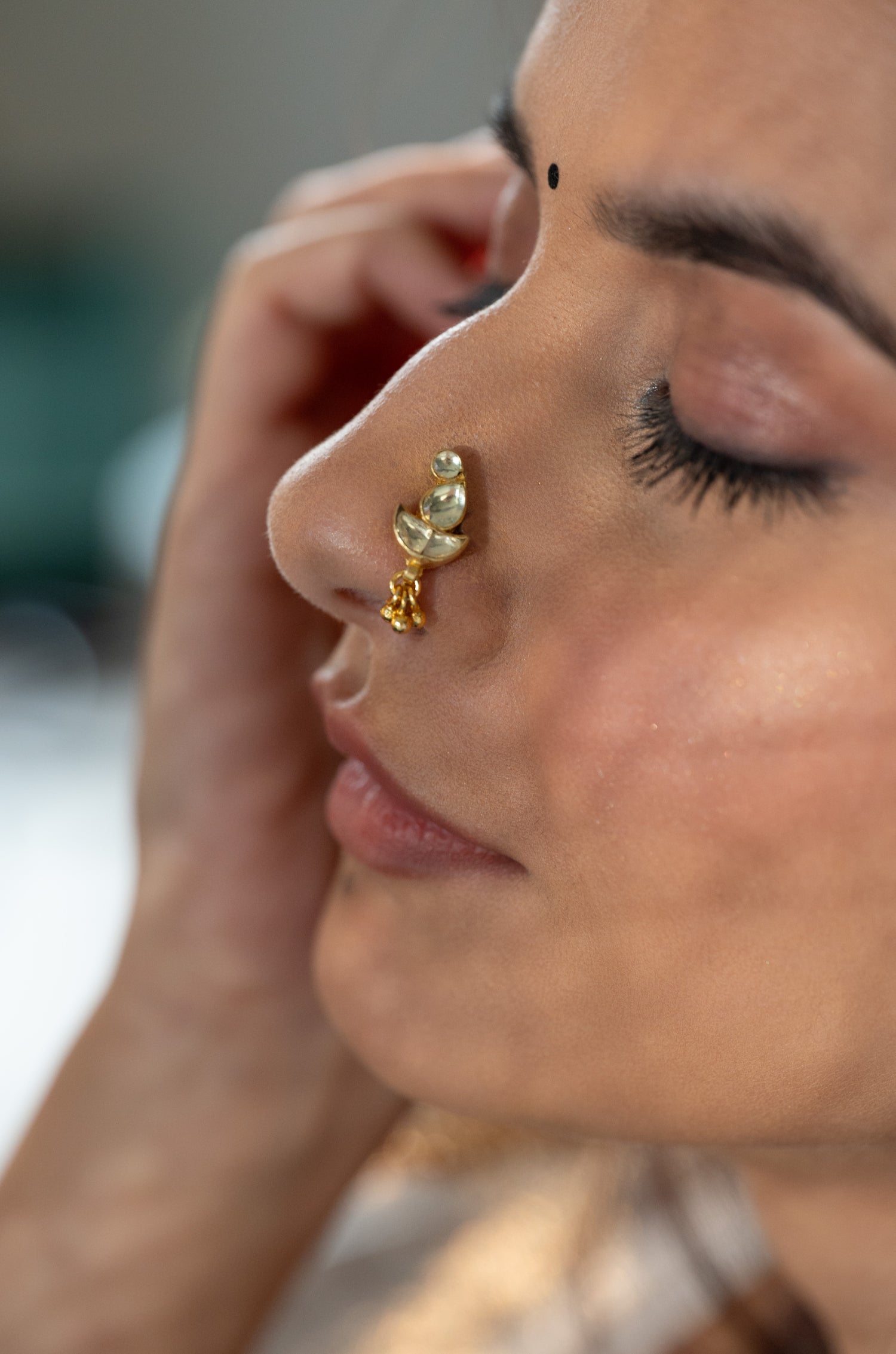 Tareen Kundan Nosepin