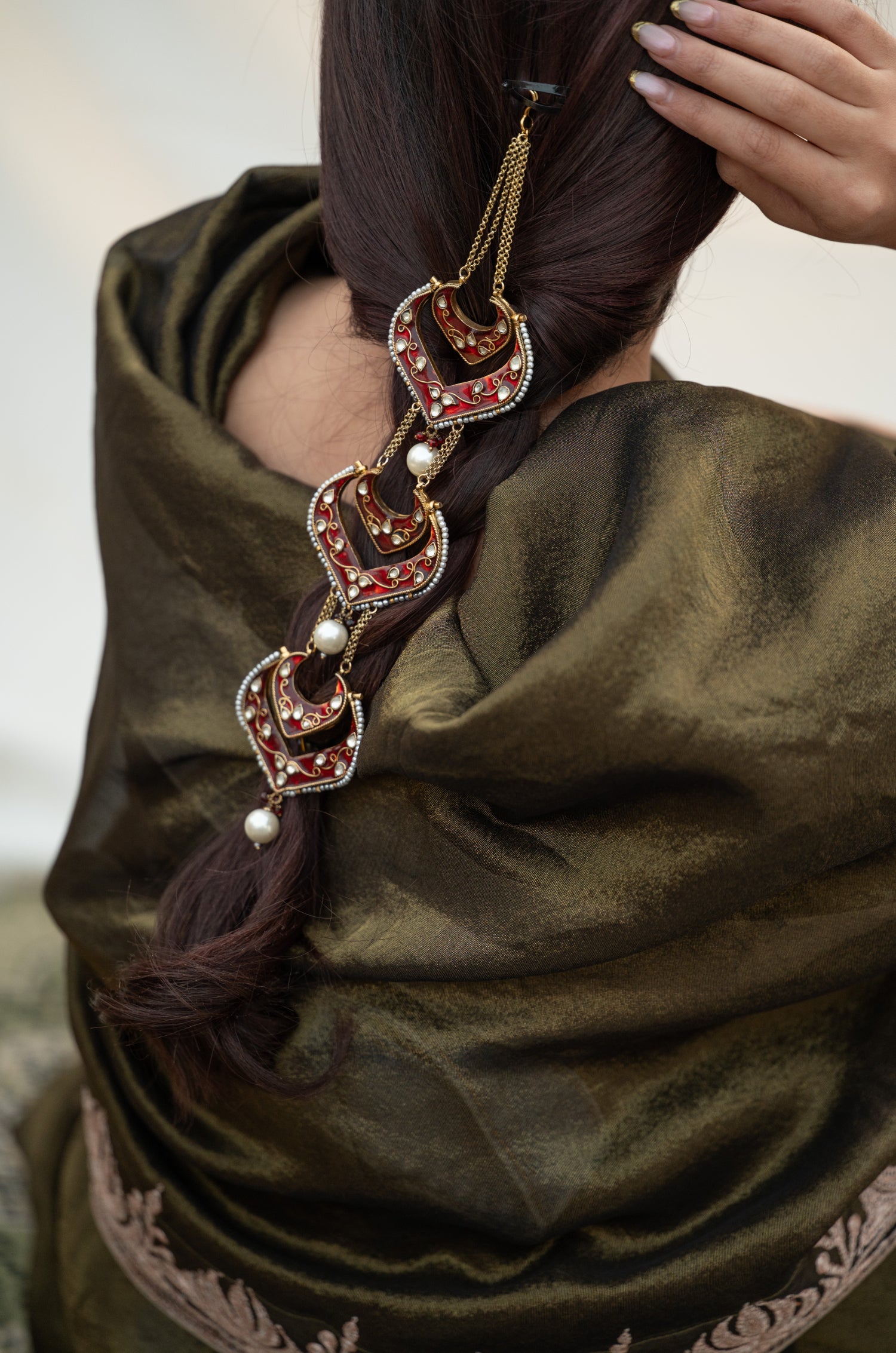 Gulnaar Red Kundan Braid Pin