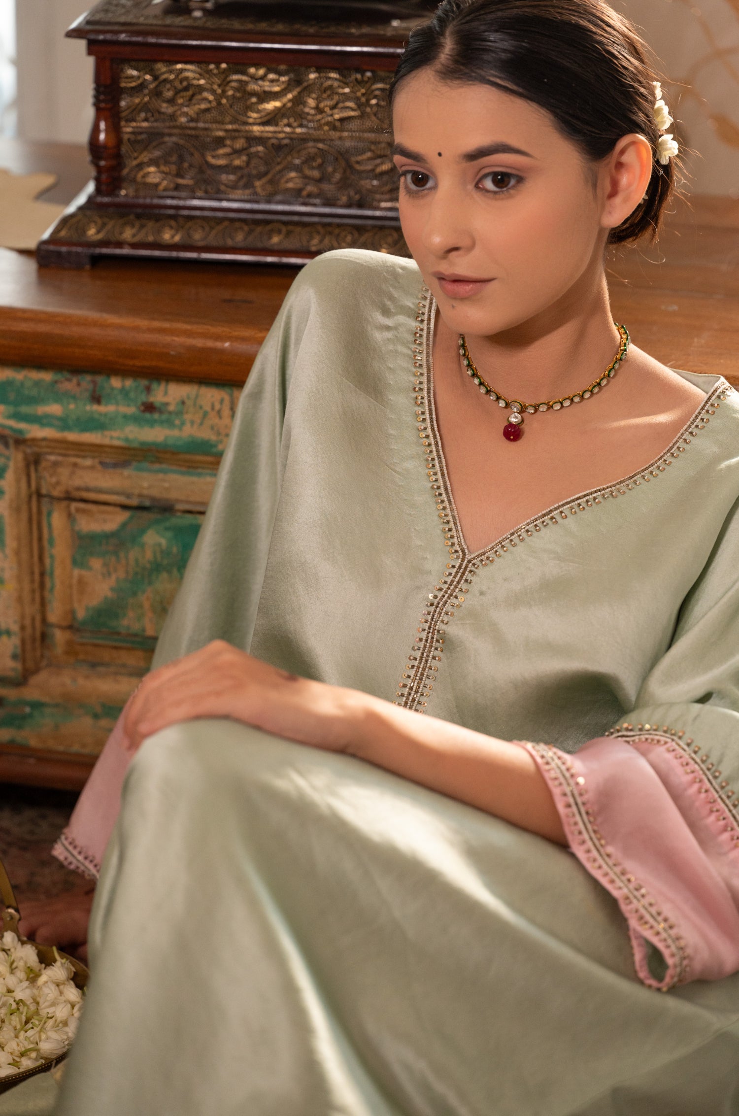 Ariya Red Kundan Necklace Set