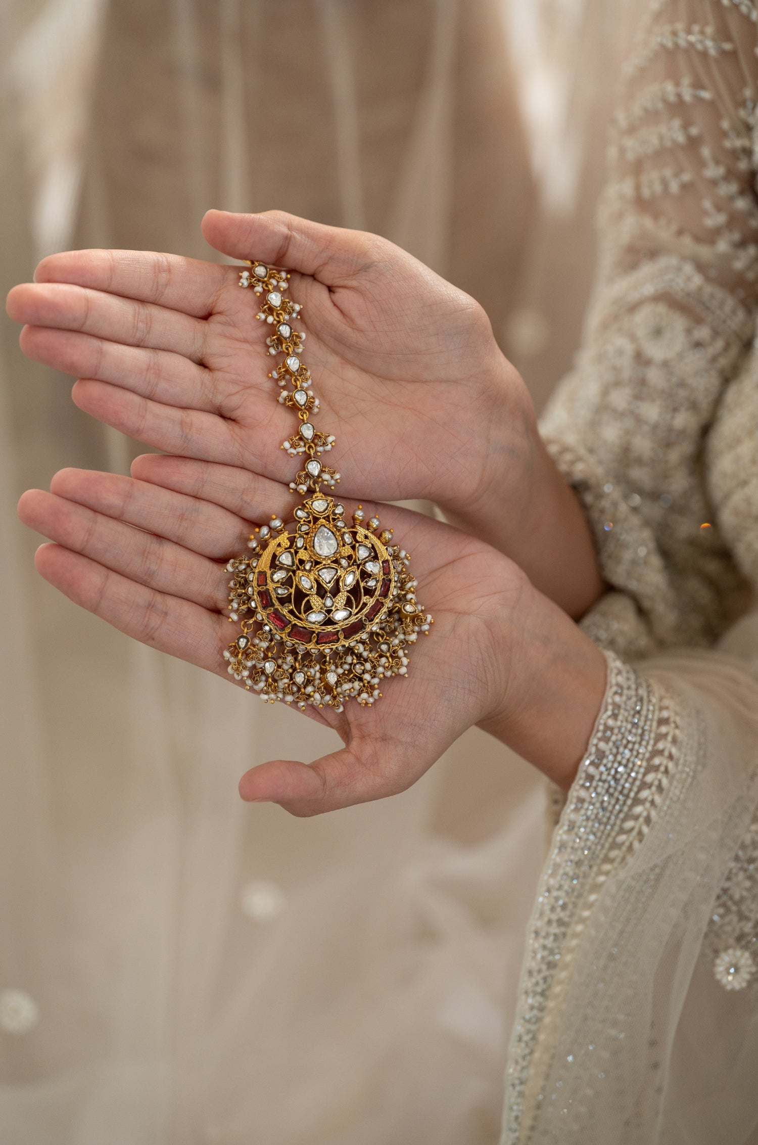 Uzra Fine Silver Chand Maangtikka