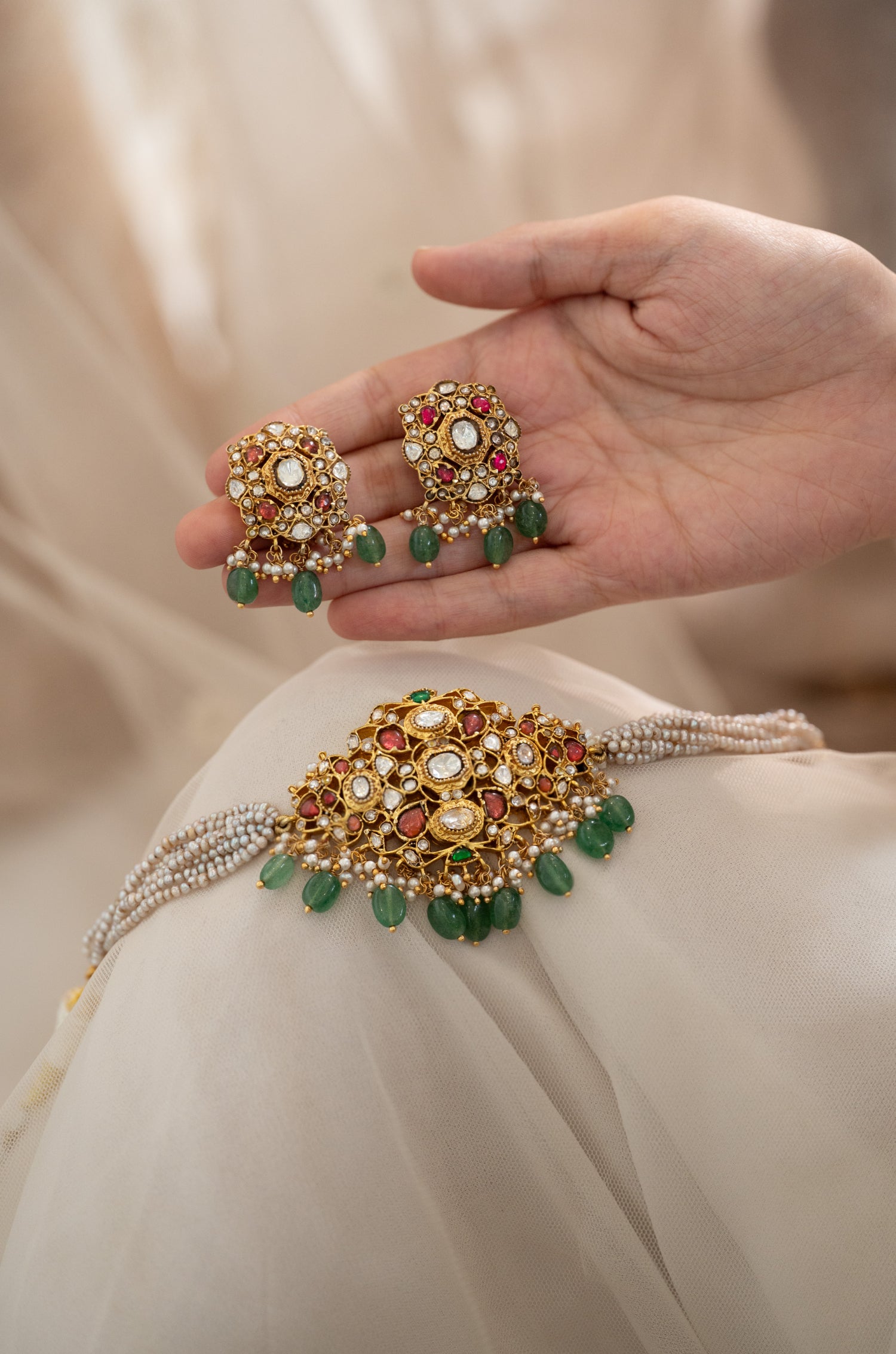 Yumilah Green Silver Necklace Set