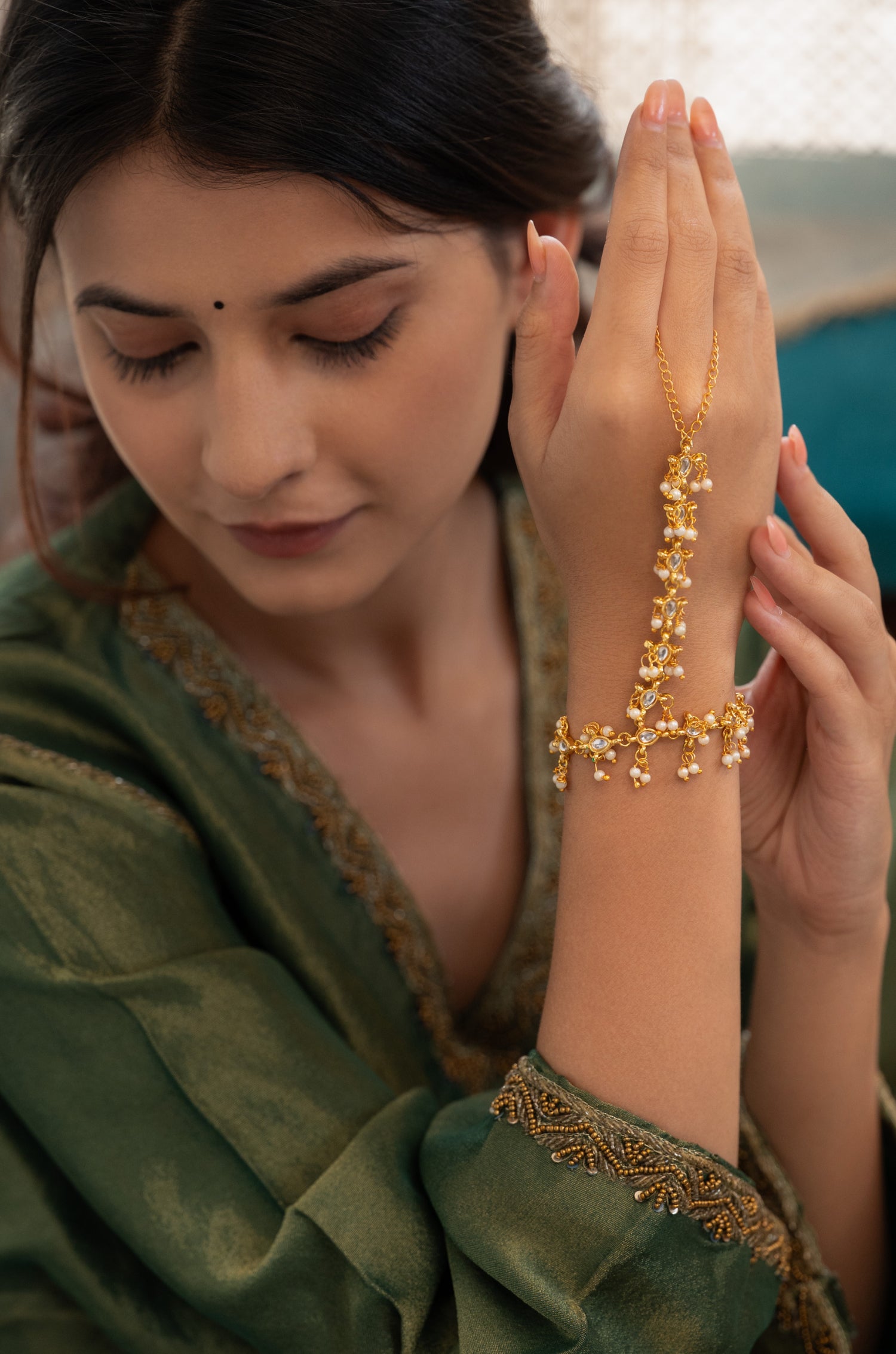 Vedika Kundan And Pearl Hathphool
