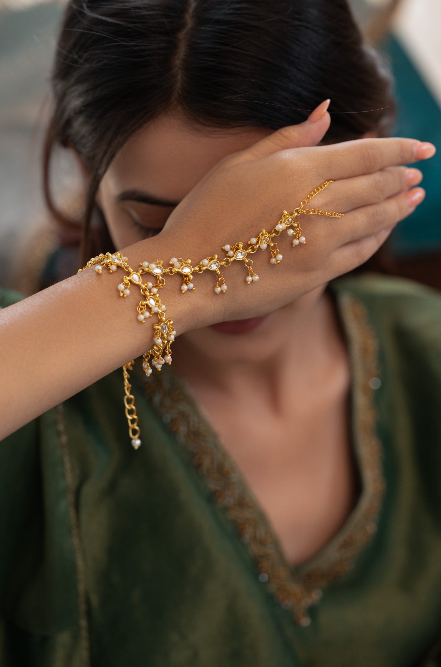 Vedika Kundan And Pearl Hathphool