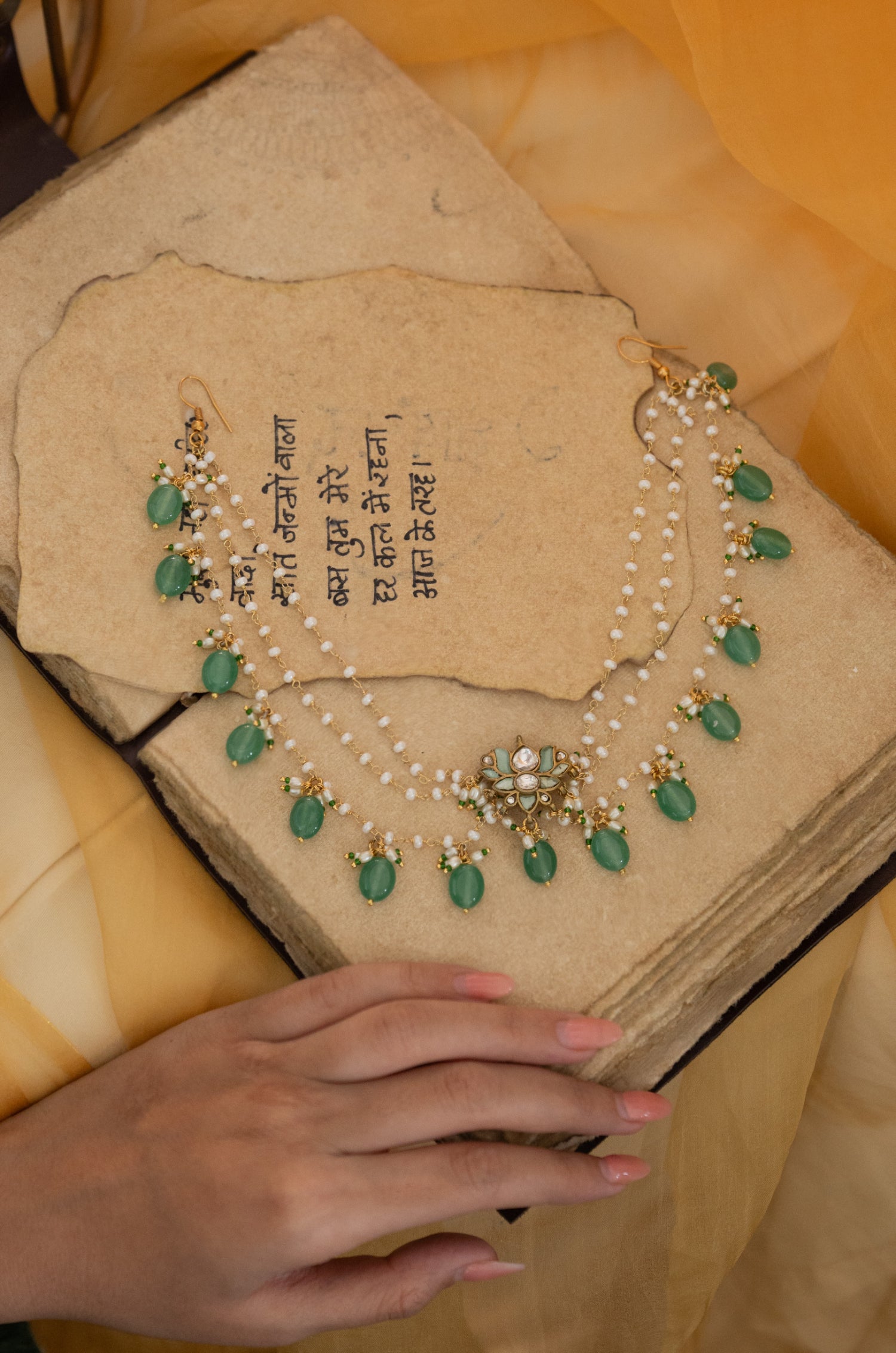 Narobi Kundan Braid Pin