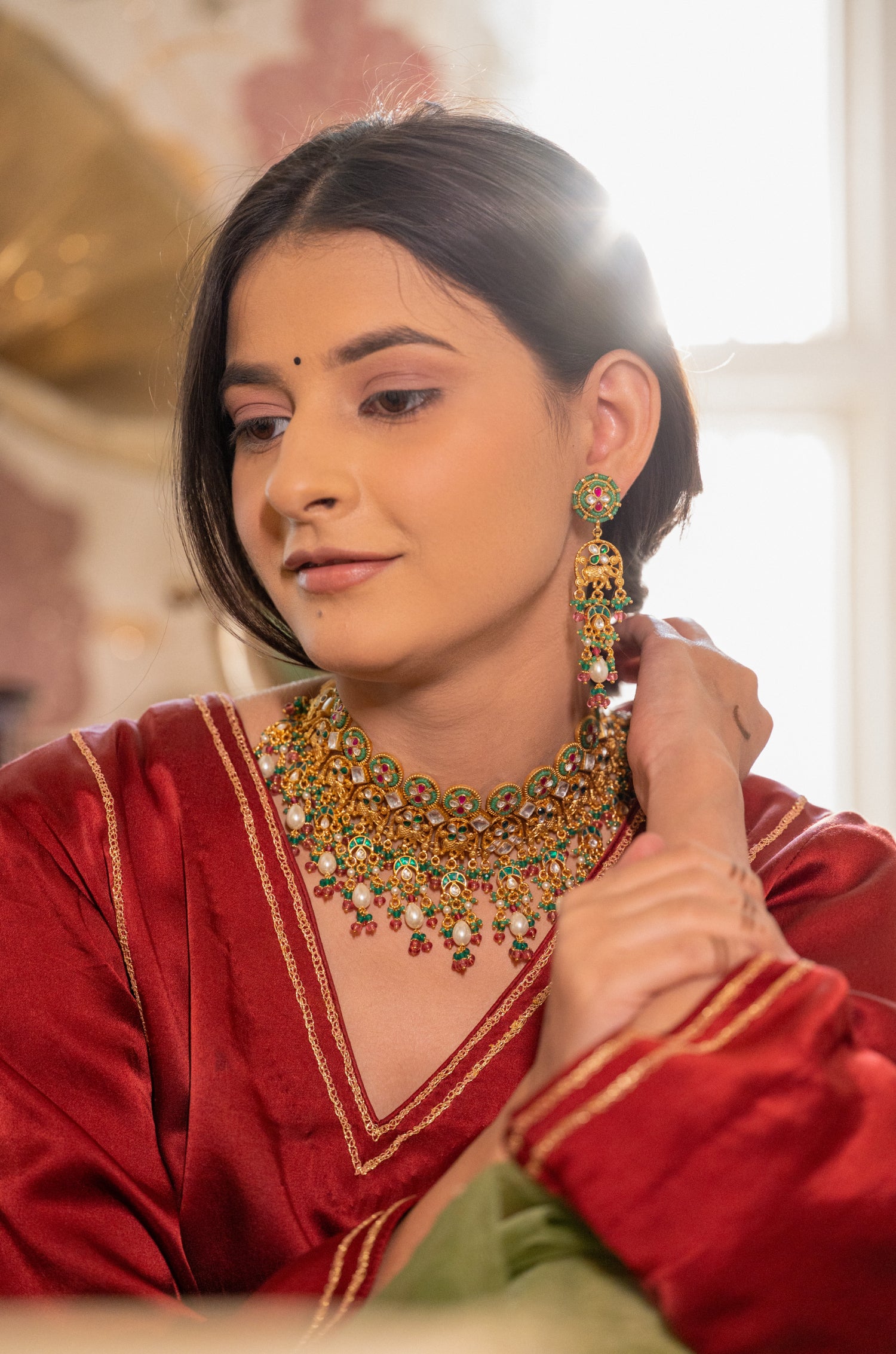 Aarohi Kundan Necklace Set