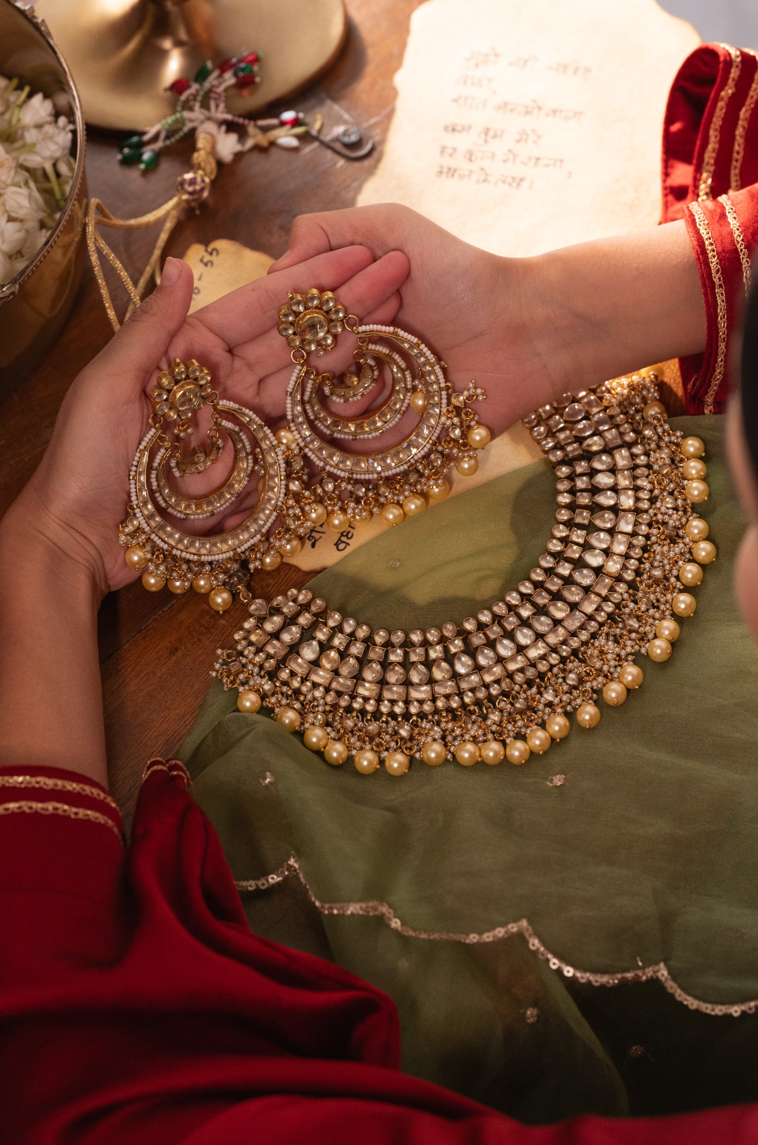 Avni Kundan Necklace Set