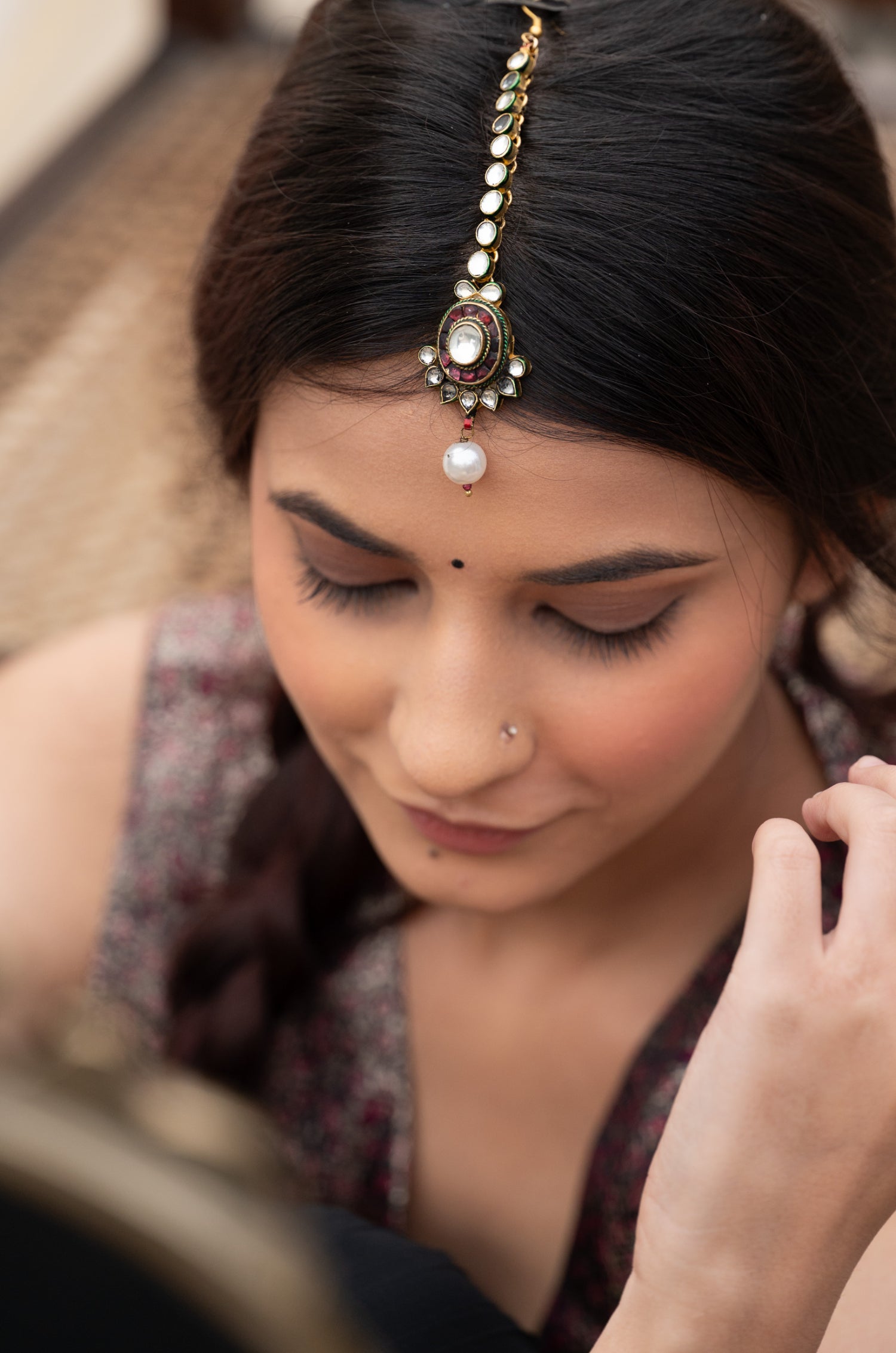 Niyeti Red Kundan Maangtikka