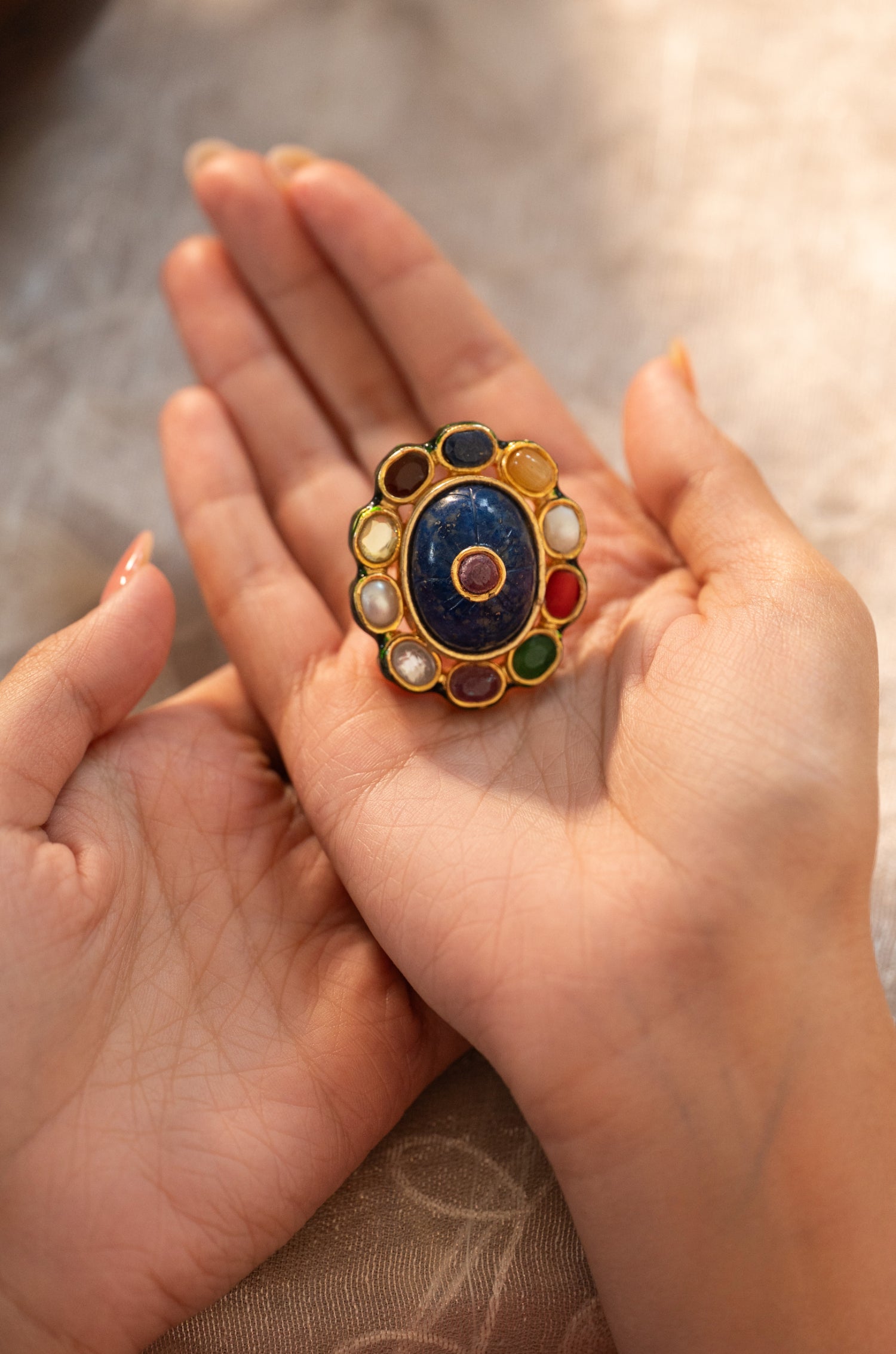 Valiana Navrattan Ring