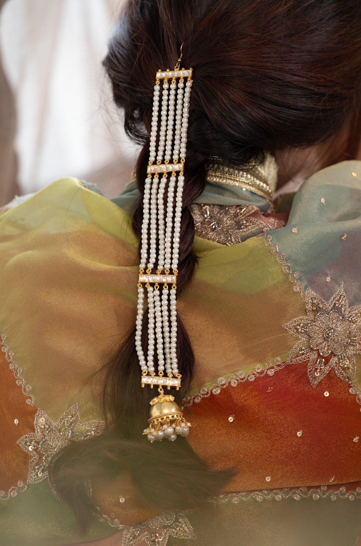 Manasvi Pearl Braid Pin