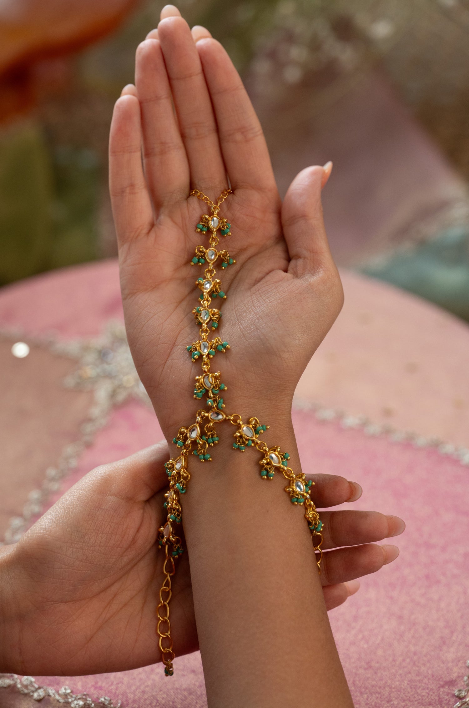 Tuba Turquoise Kundan Hathphool
