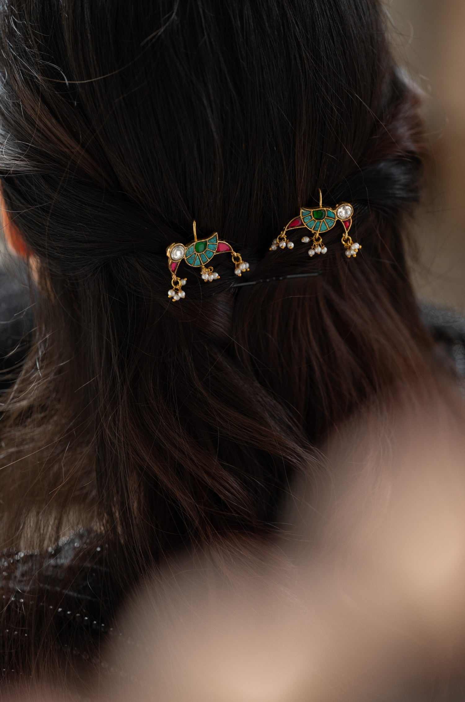 Rahi Parrot Multicolored Braid Pin