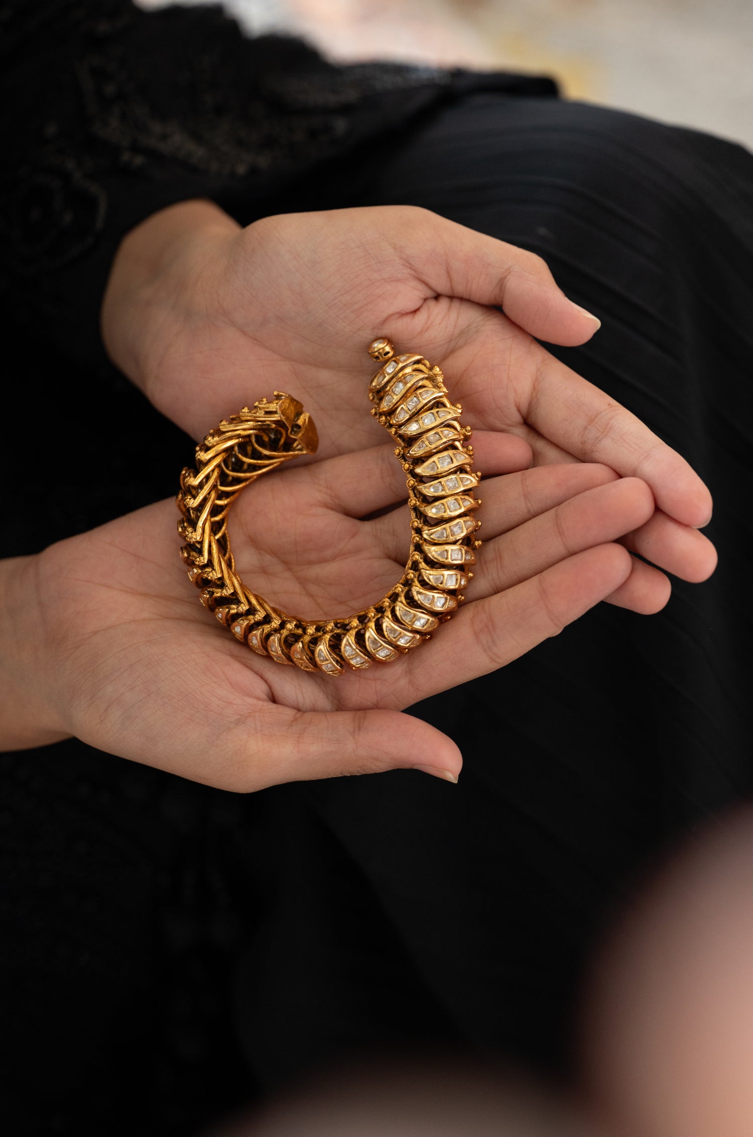 Yami Sutlada Polki Bangle