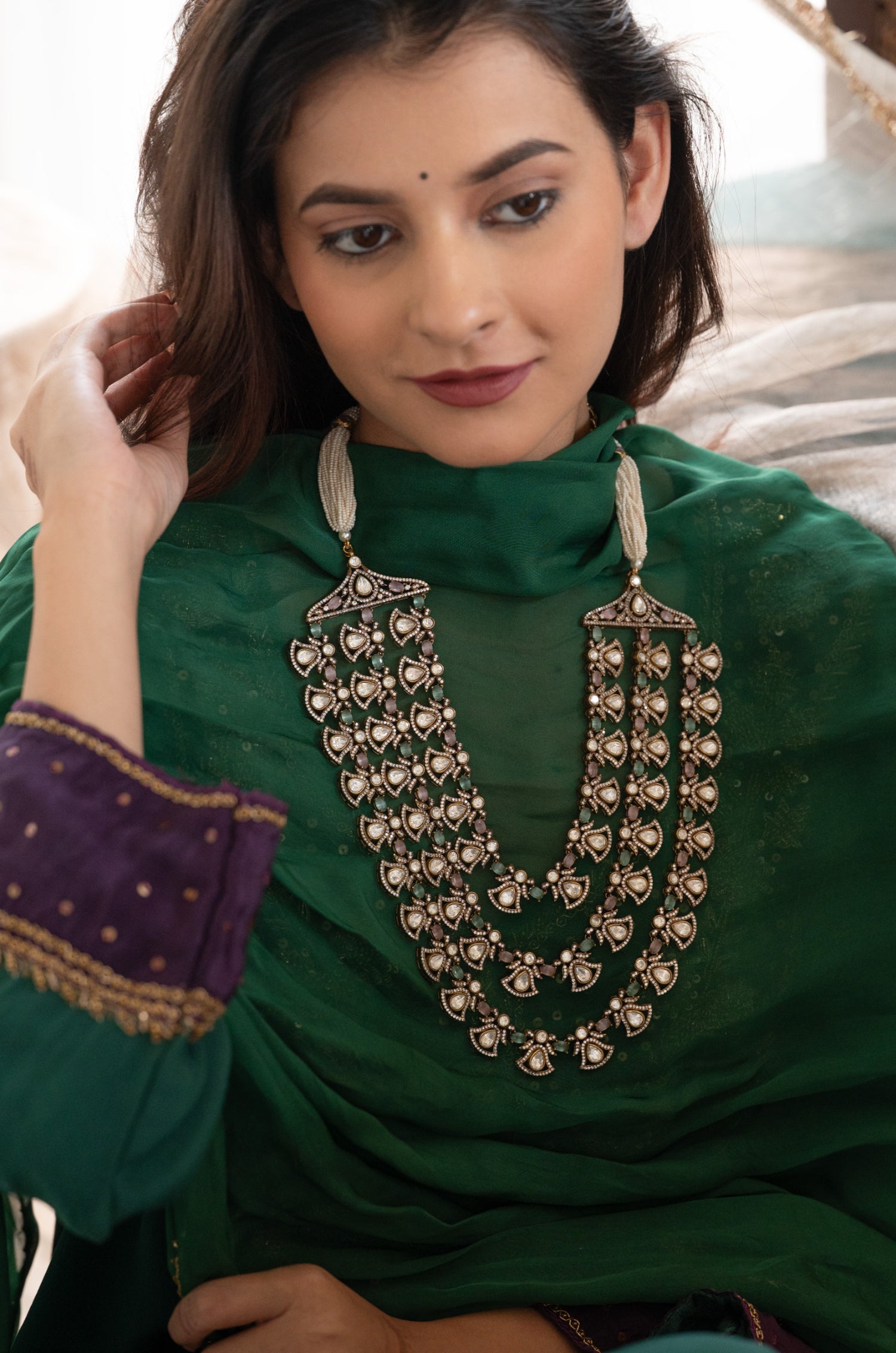 Triveni Pastel Victorian Necklace Set