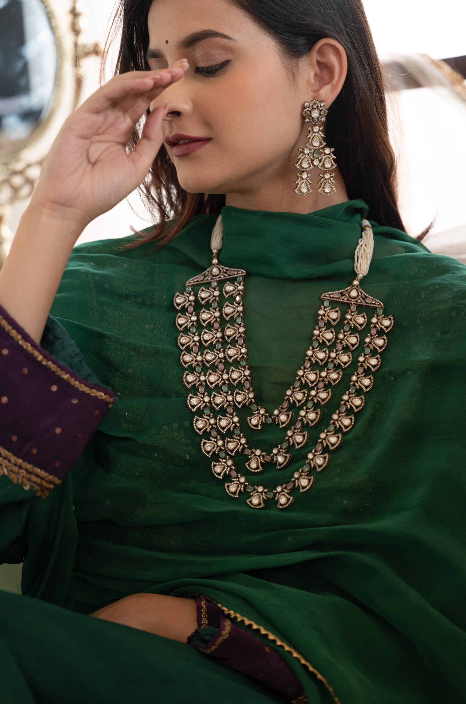 Triveni Pastel Victorian Necklace Set