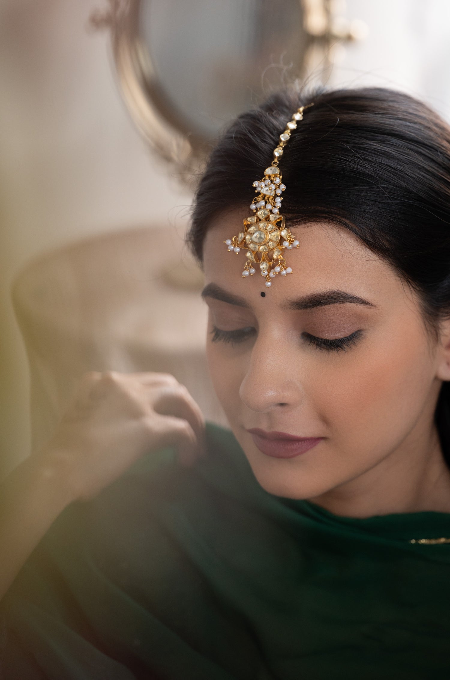 Avantika Kundan Maang Tikka